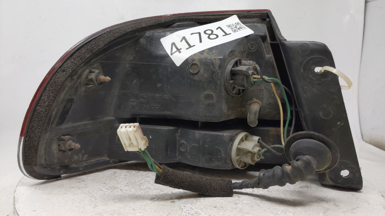 1995 Mazda 626 Tail Light Assembly Passenger Right OEM P/N:2VP 937 655 Fits Fits 1993 1994 1996 1997 OEM Used Auto Parts - O