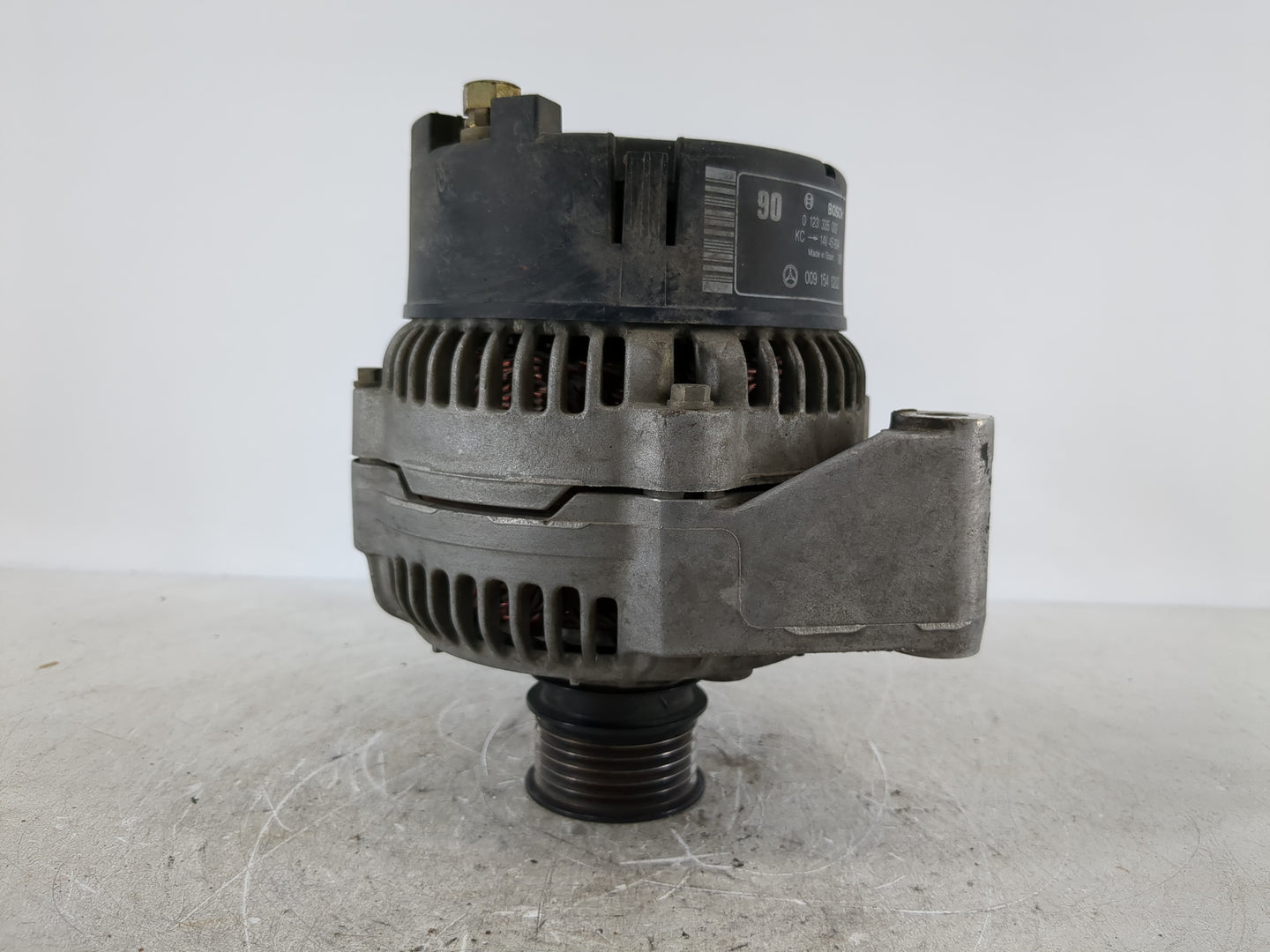 1994-1996 Mercedes-Benz C220 Alternator Replacement Generator Charging Assembly Engine OEM P/N:0 123 335 002 Fits OEM Used A