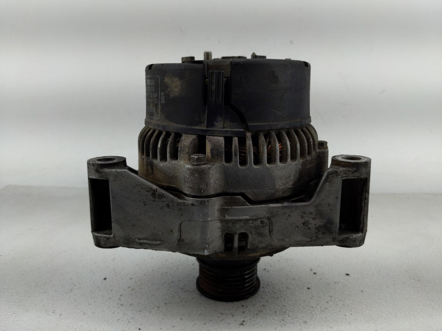 1994-1996 Mercedes-Benz C220 Alternator Replacement Generator Charging Assembly Engine OEM P/N:009 154 0202 0 123 335 002 Fi