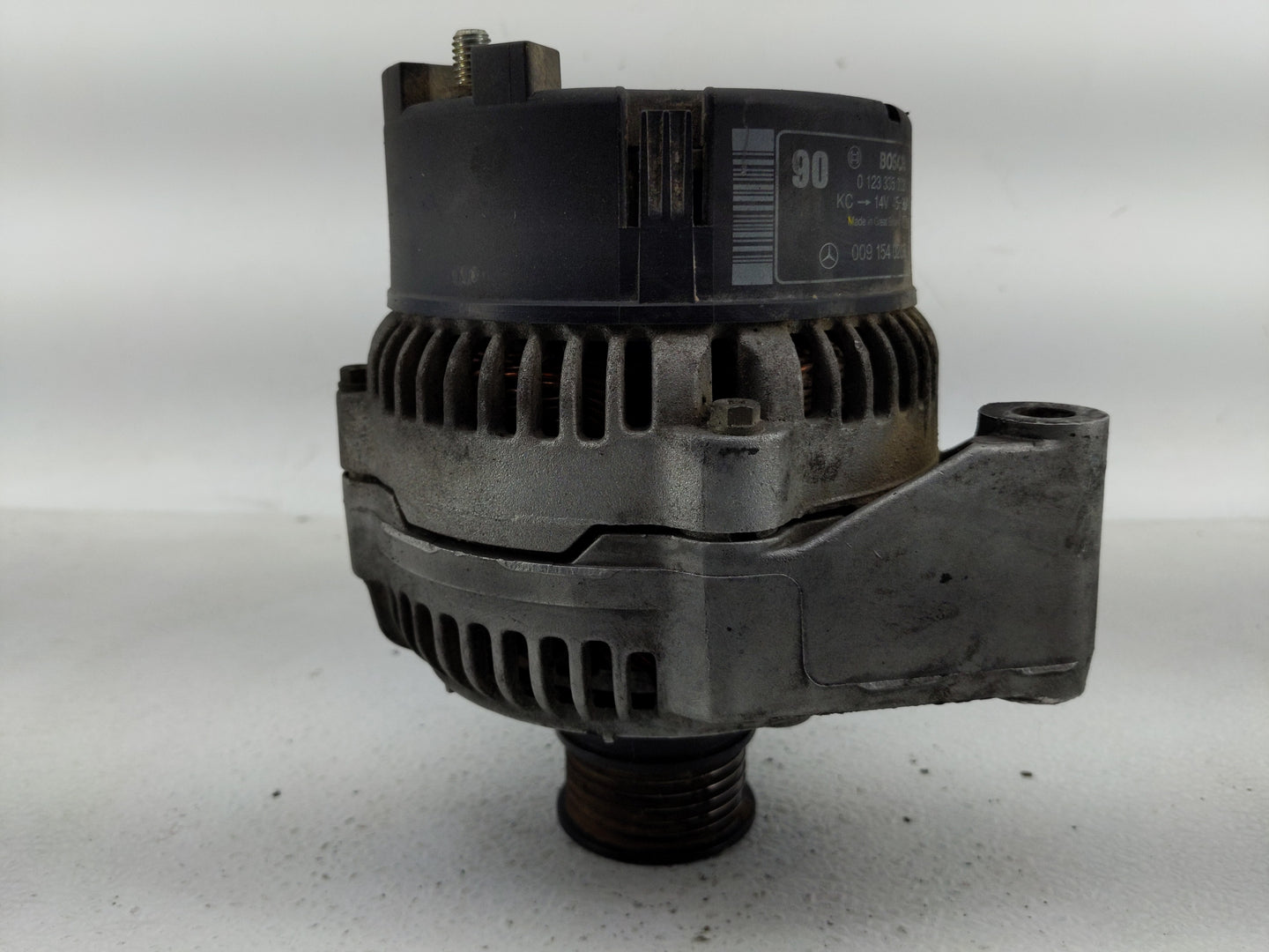 1994-1996 Mercedes-Benz C220 Alternator Replacement Generator Charging Assembly Engine OEM P/N:009 154 0202 0 123 335 002 Fi