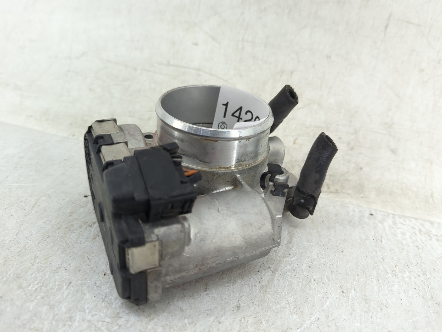 1995 Mercedes-Benz E350 Throttle Body P/N:35100-2G200 Fits OEM Used Auto Parts - Oemusedautoparts1.com