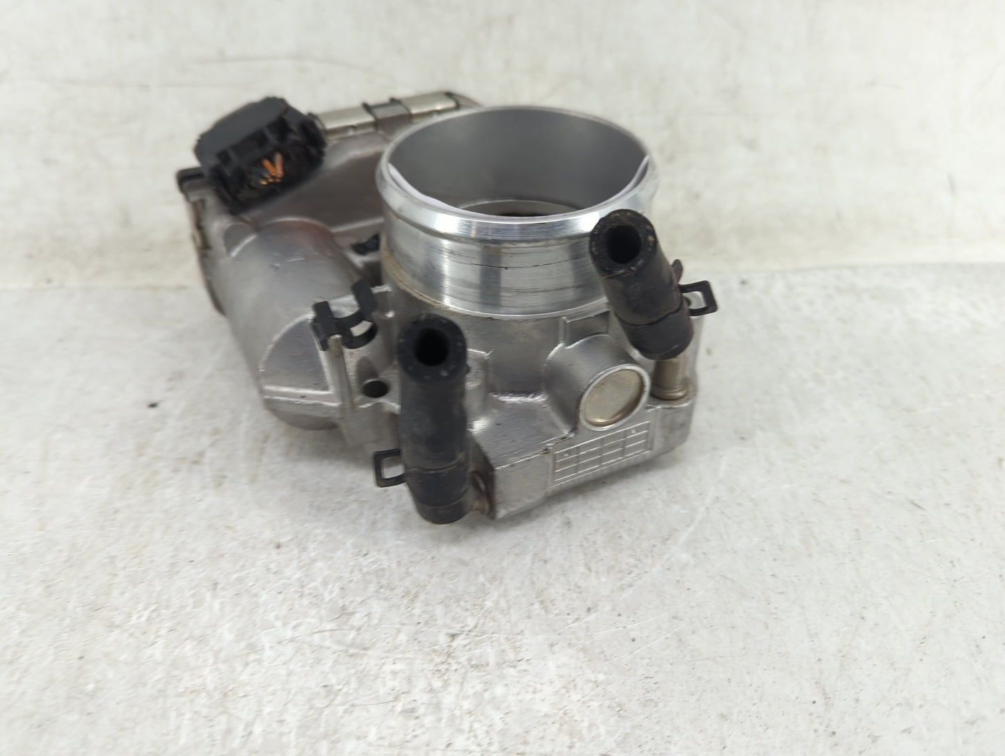 1995 Mercedes-Benz E350 Throttle Body P/N:35100-2G200 Fits OEM Used Auto Parts - Oemusedautoparts1.com