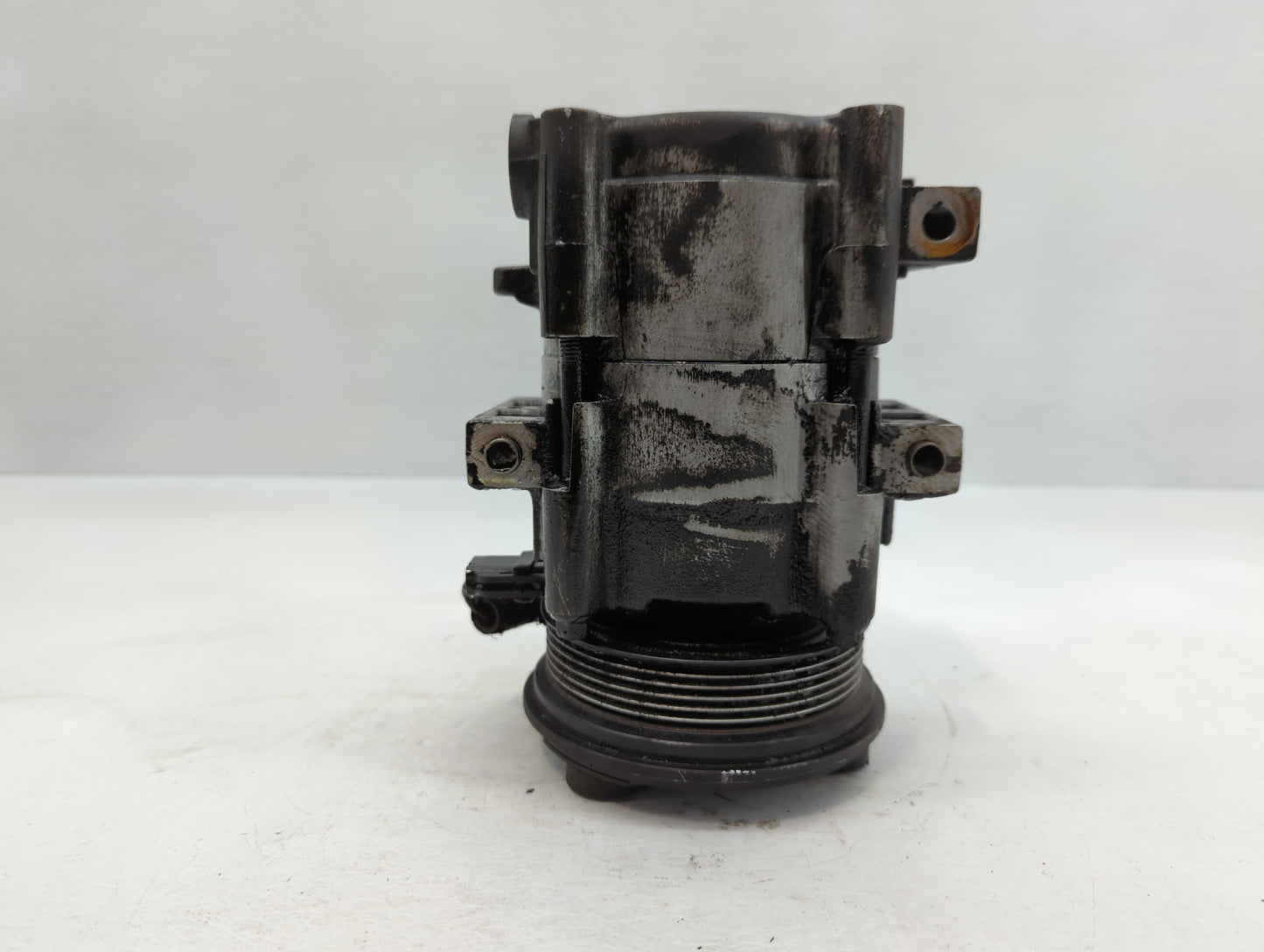 1994-1995 Mercury Grand Marquis Air Conditioning A/c Ac Compressor Oem - Oemusedautoparts1.com