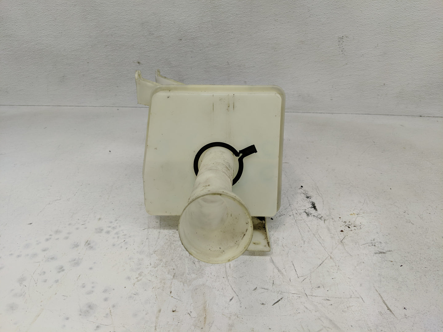 1993-2002 Mercury Villager Windshield Washer Fluid Reservoir Bottle Oem - Oemusedautoparts1.com