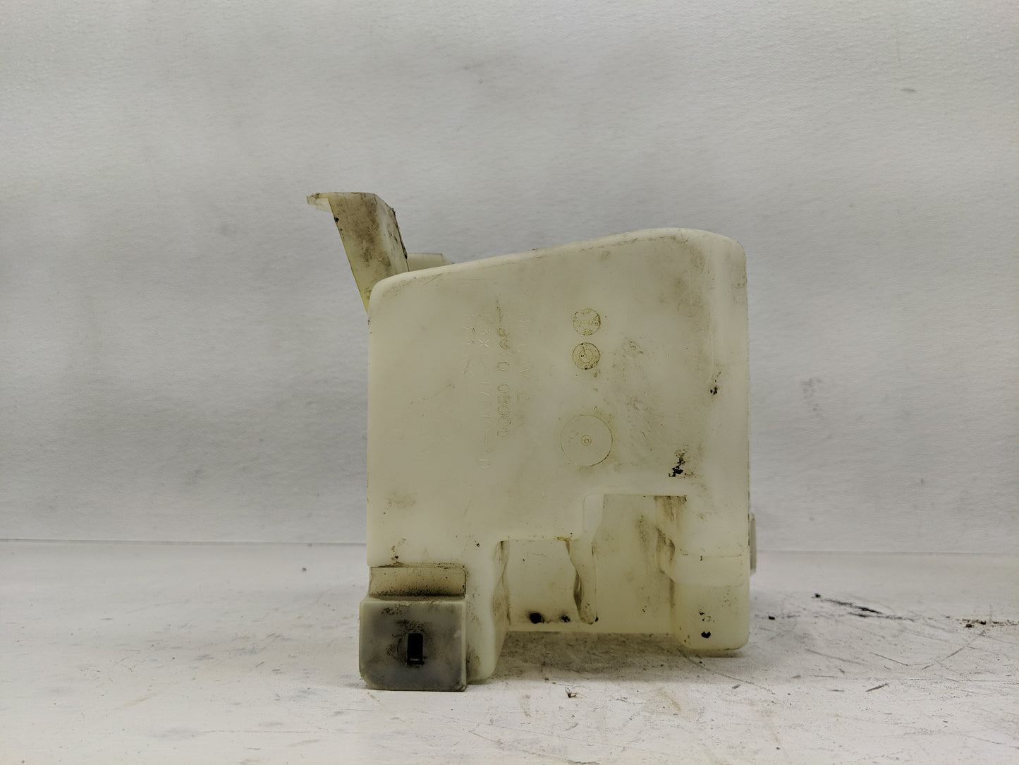 1993-2002 Mercury Villager Windshield Washer Fluid Reservoir Bottle Oem - Oemusedautoparts1.com