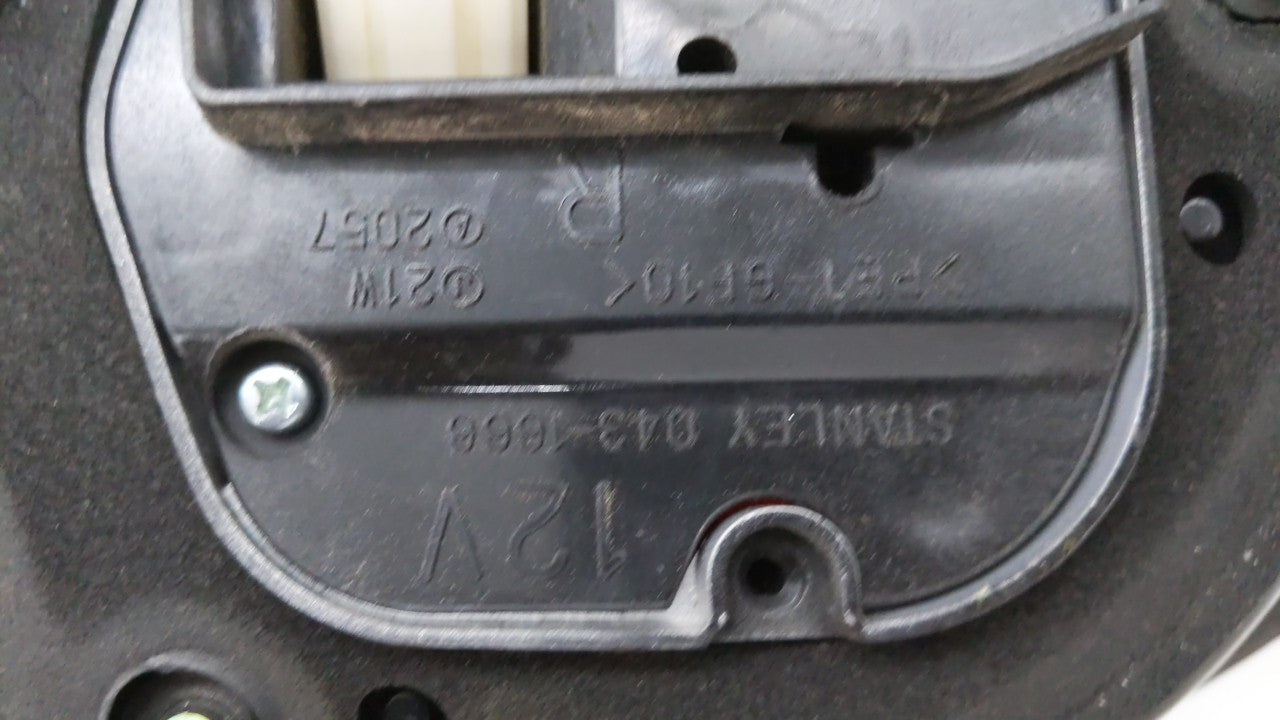 1997-1998 Mitsubishi Galant Tail Light Assembly Passenger Right OEM Fits Fits 1997 1998 OEM Used Auto Parts - Oemusedautopar