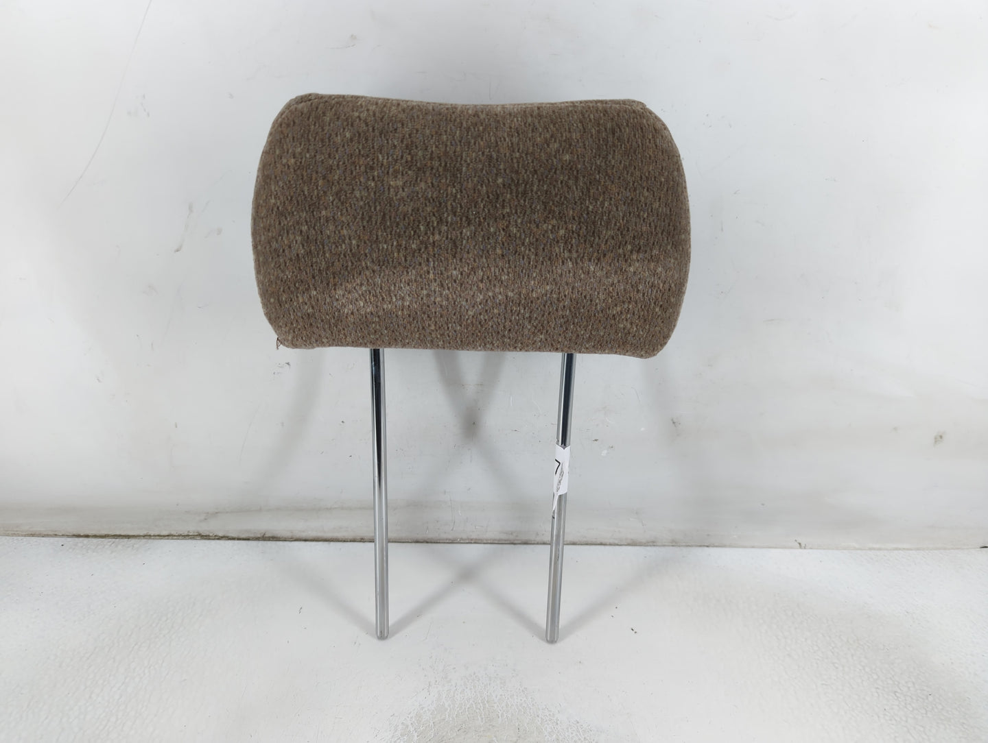 1995 Mitsubishi Montero Headrest Head Rest Front Driver Passenger Seat Fits OEM Used Auto Parts - Oemusedautoparts1.com