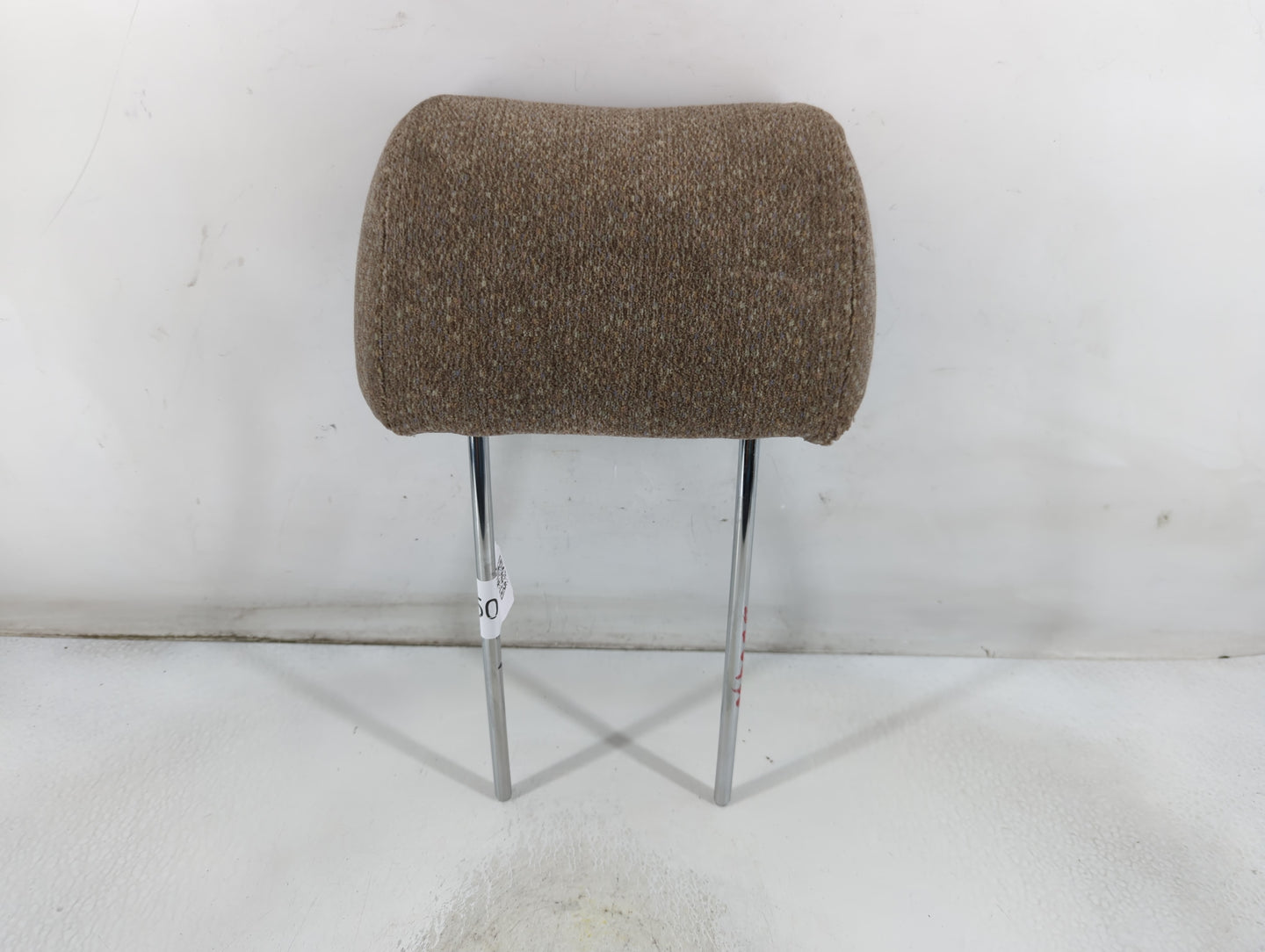 1995 Mitsubishi Montero Headrest Head Rest Front Driver Passenger Seat Fits OEM Used Auto Parts - Oemusedautoparts1.com