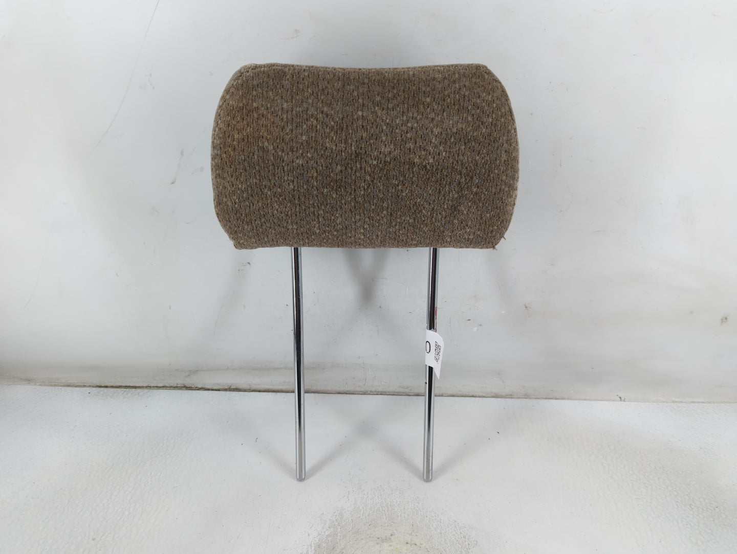 1995 Mitsubishi Montero Headrest Head Rest Front Driver Passenger Seat Fits OEM Used Auto Parts - Oemusedautoparts1.com
