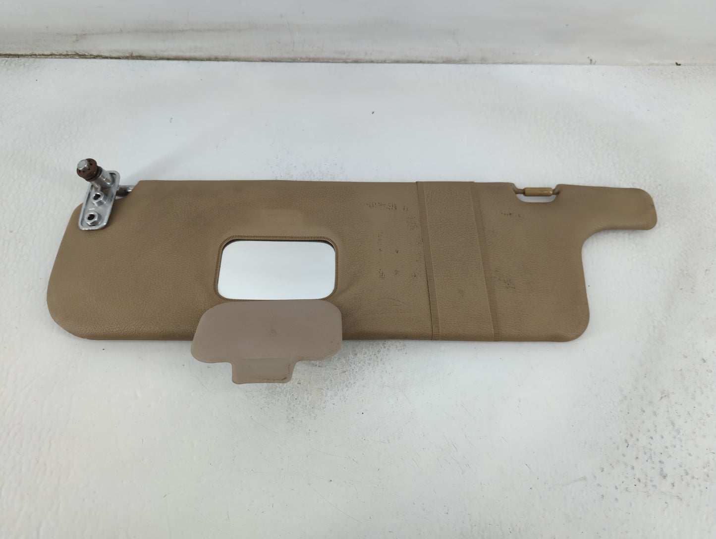 1995 Mitsubishi Montero Sun Visor Shade Replacement Passenger Right Mirror Fits OEM Used Auto Parts - Oemusedautoparts1.com
