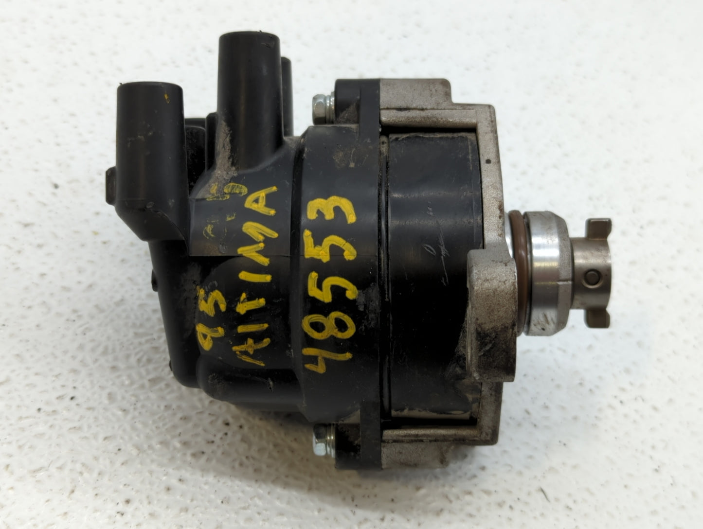 1995 Nissan Altima Engine Ignition Distributor OEM Fits OEM Used Auto Parts - Oemusedautoparts1.com