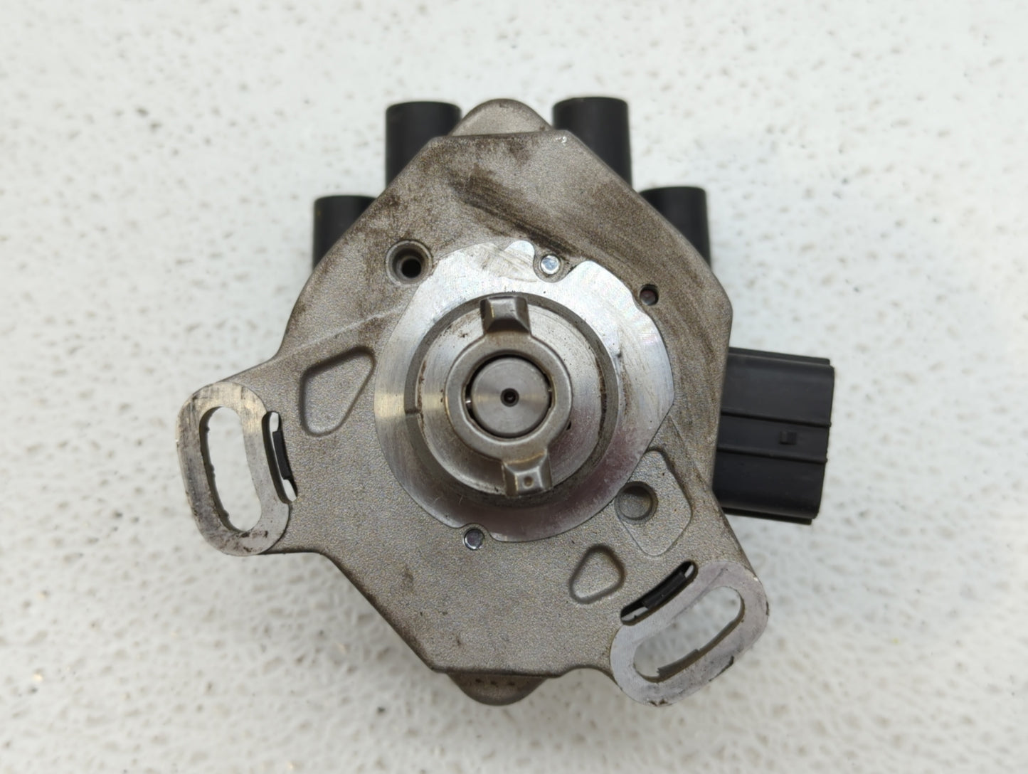 1995 Nissan Altima Engine Ignition Distributor OEM Fits OEM Used Auto Parts - Oemusedautoparts1.com