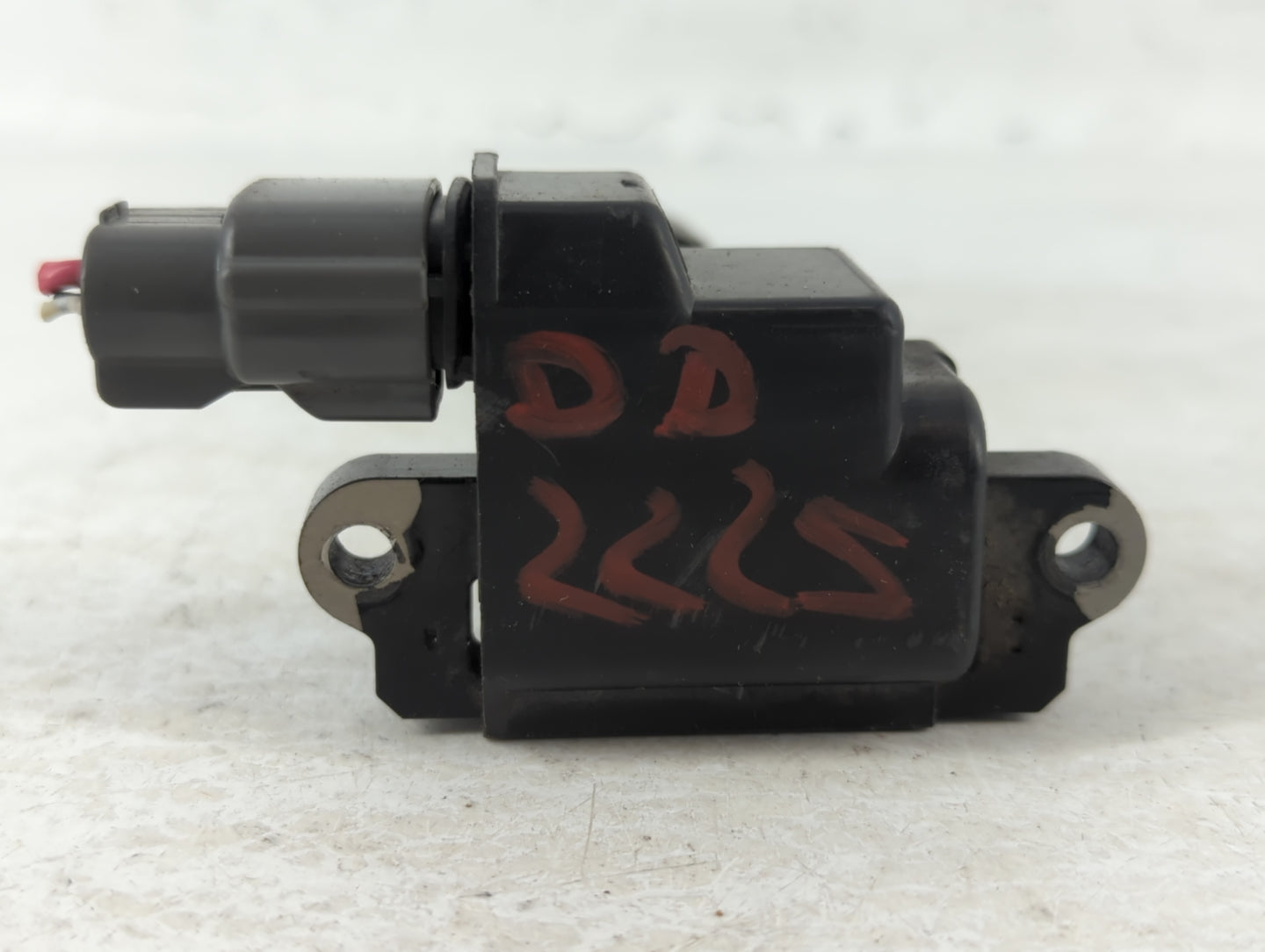 1995-1999 Nissan Maxima Ignition Coil Igniter Pack - Oemusedautoparts1.com