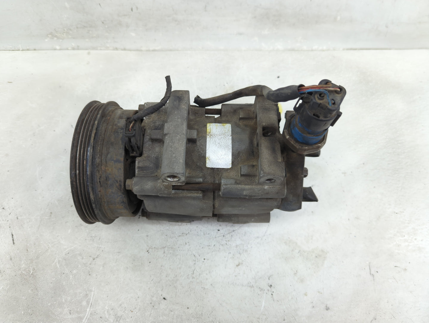 1995-1996 Nissan Quest Air Conditioning A/c Ac Compressor Oem - Oemusedautoparts1.com
