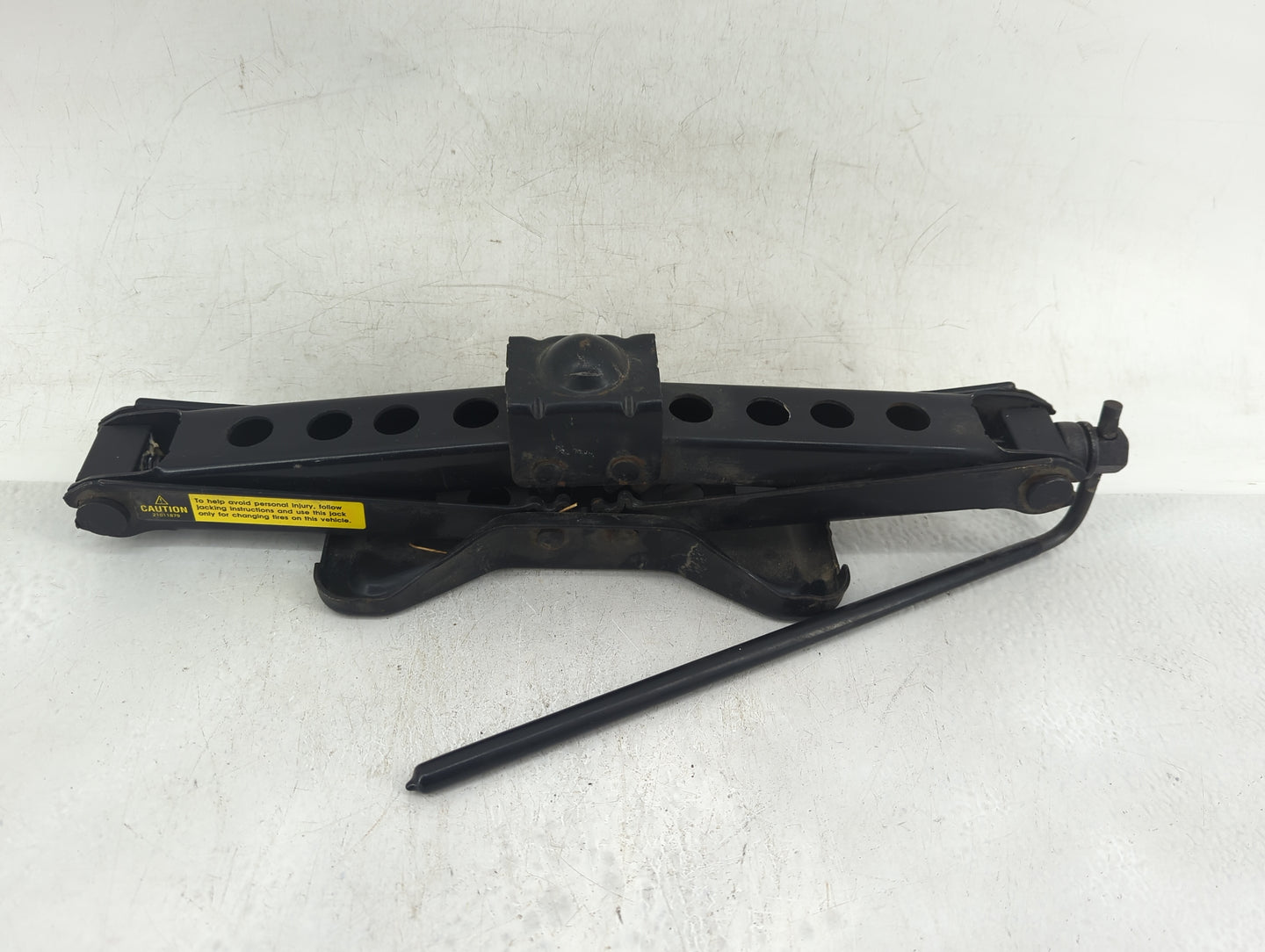 1995 Pontiac Bonneville Spare Scissor Car Jack Black - Oemusedautoparts1.com