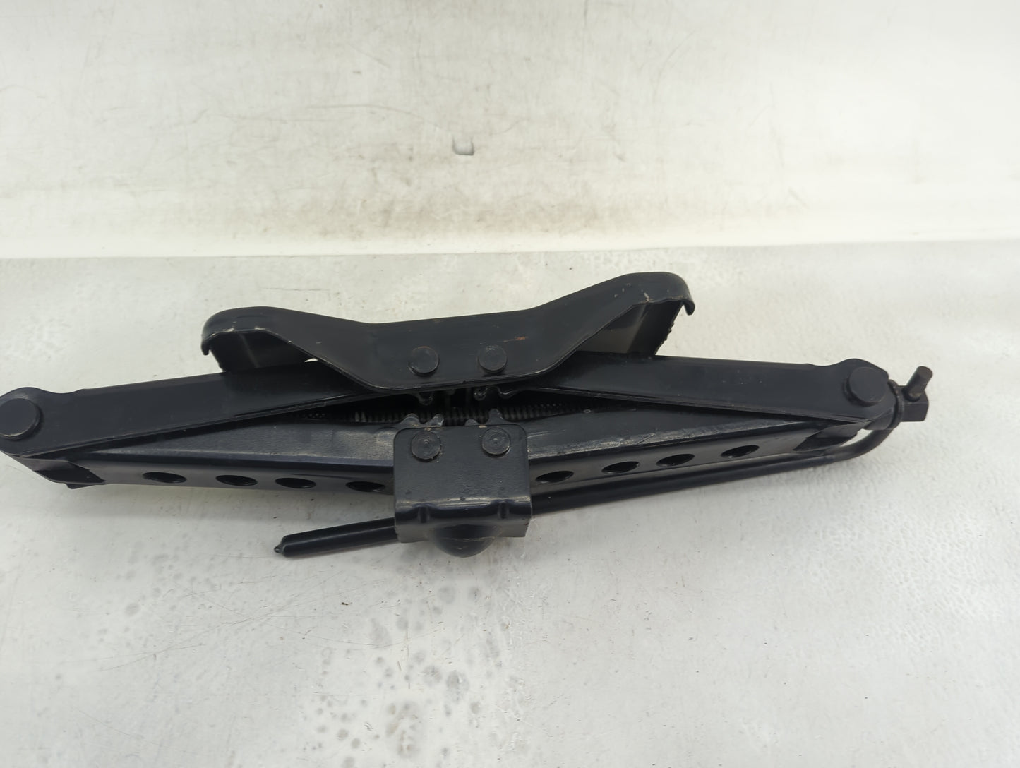 1995 Pontiac Bonneville Spare Scissor Car Jack Black - Oemusedautoparts1.com