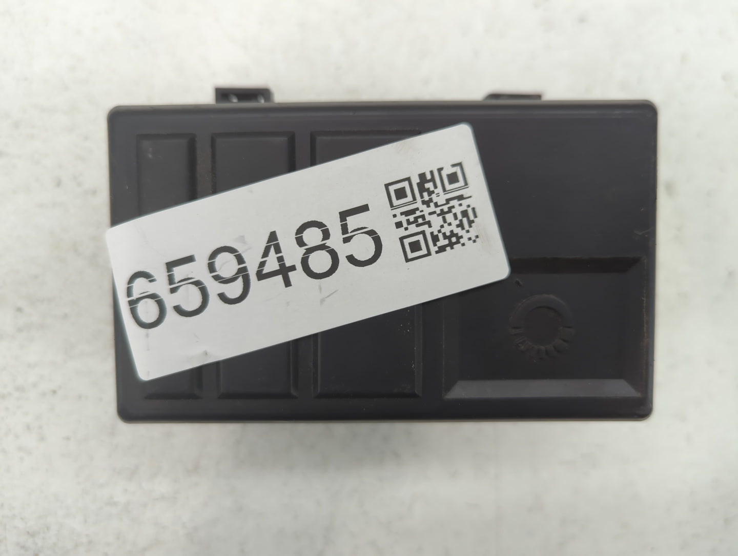 1995 Pontiac Firebird Fusebox Fuse Box Panel Relay Module Fits OEM Used Auto Parts - Oemusedautoparts1.com