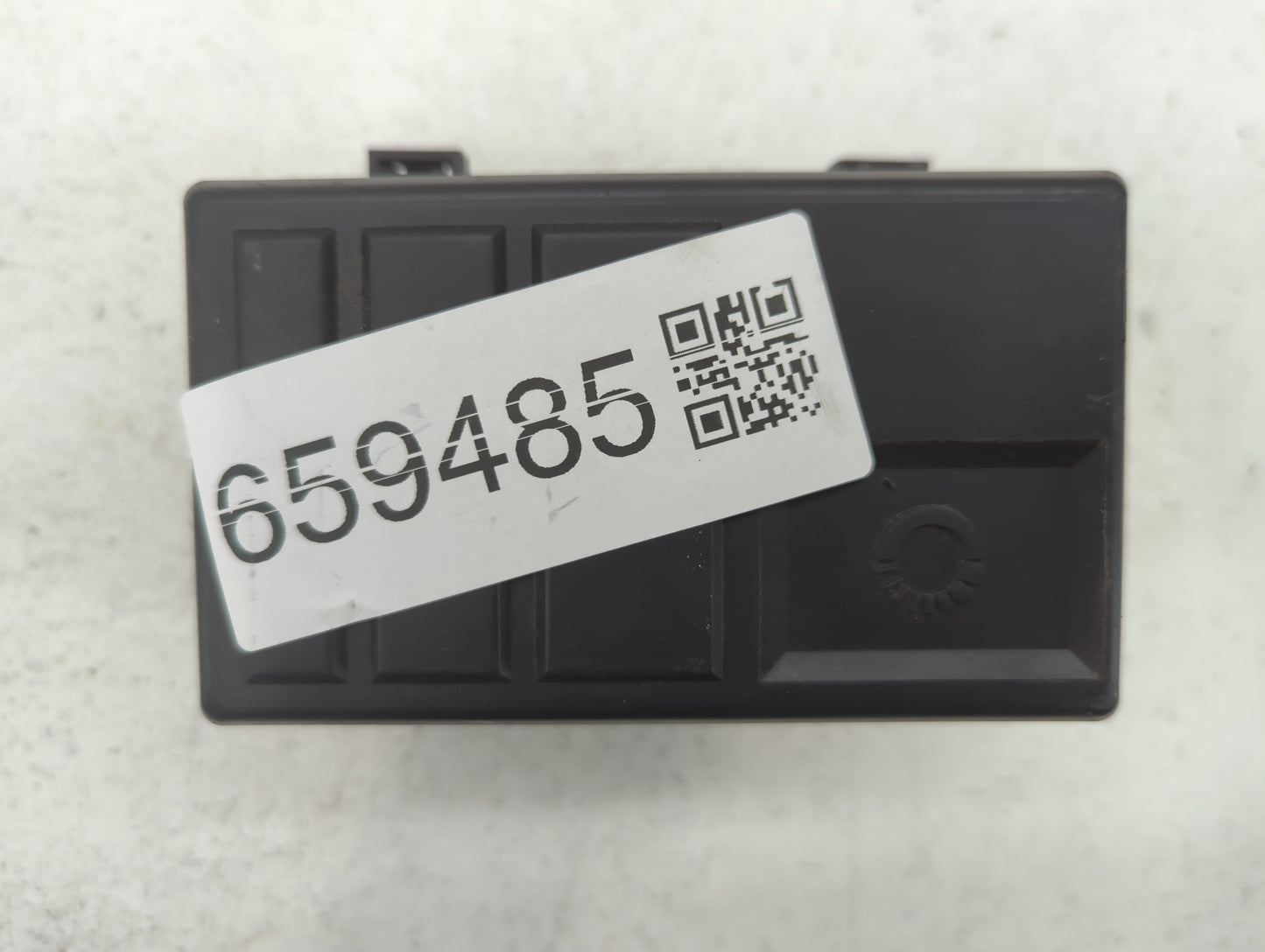 1995 Pontiac Firebird Fusebox Fuse Box Panel Relay Module Fits OEM Used Auto Parts - Oemusedautoparts1.com