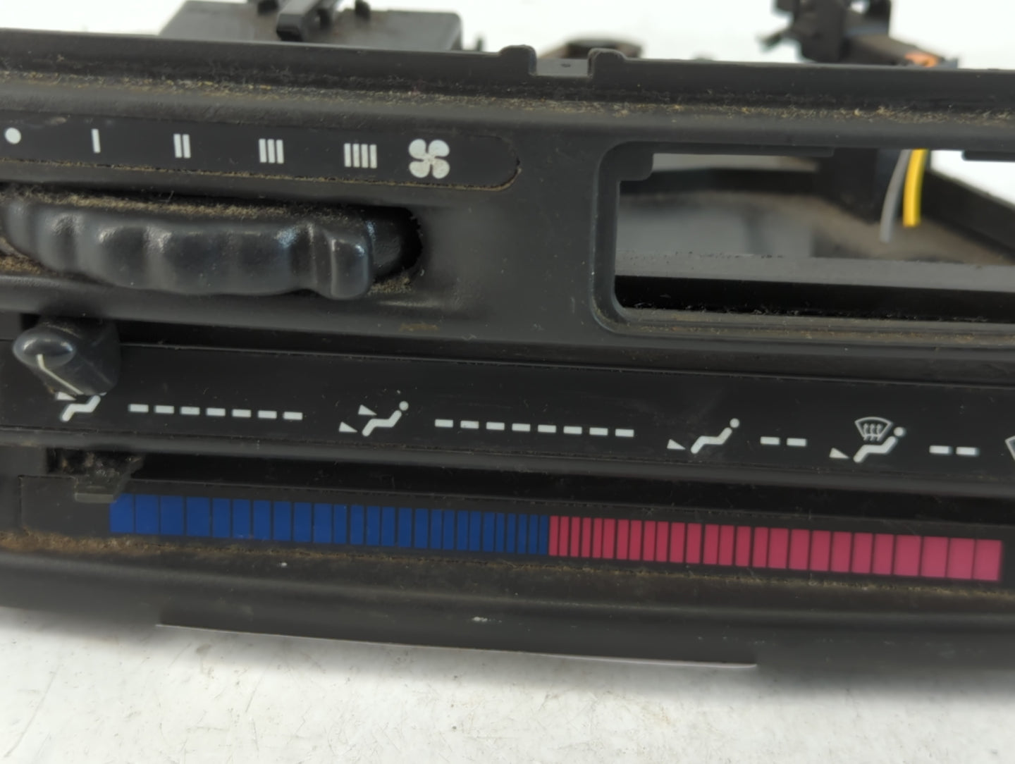 1995 Saturn Sl Climate Control Module Temperature AC/Heater Replacement Fits OEM Used Auto Parts - Oemusedautoparts1.com