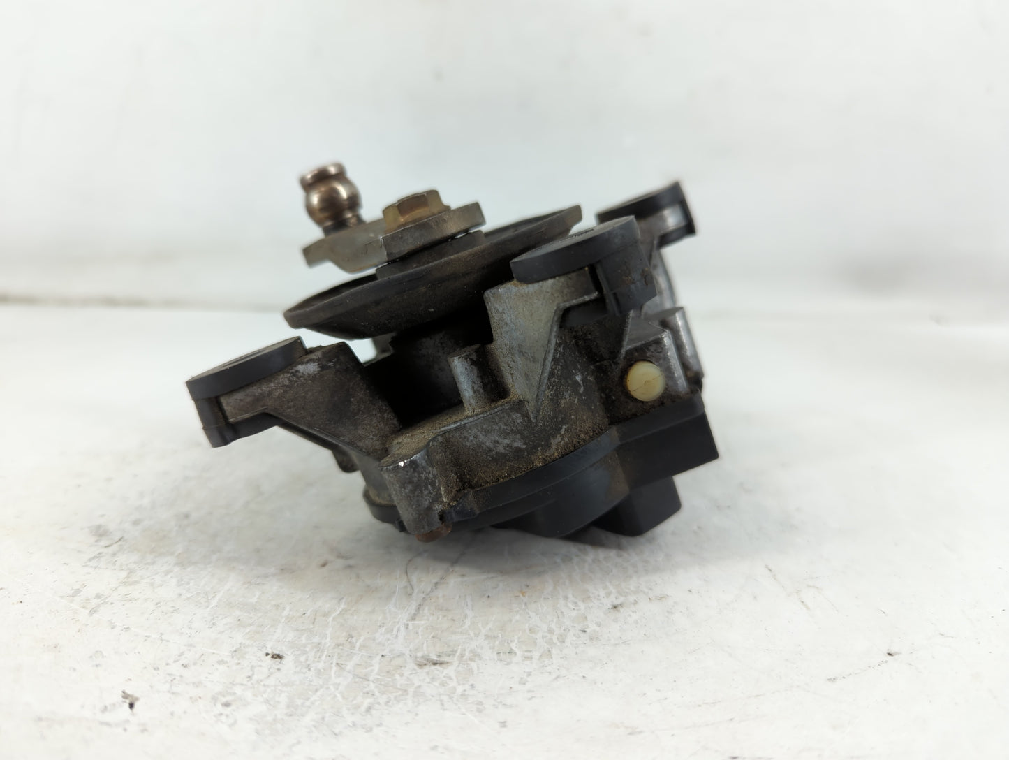 1995 Toyota Avalon Front Windshield Wiper Motor P/N:22139435 Fits OEM Used Auto Parts - Oemusedautoparts1.com