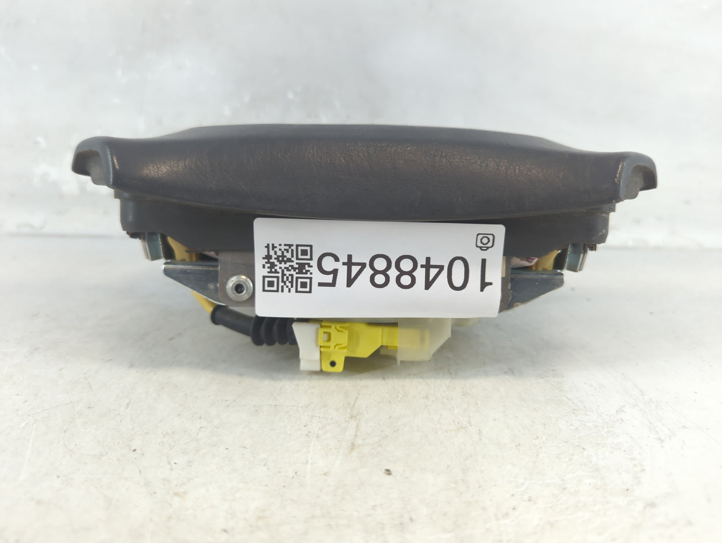 1994-1996 Toyota Camry Air Bag Driver Left Steering Wheel Mounted Fits Fits 1994 1995 1996 OEM Used Auto Parts - Oemusedauto