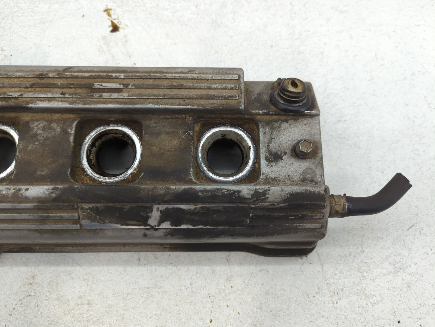 1995 Toyota Camry Driver Left Cylinder Head Valve Cover Fits OEM Used Auto Parts - Oemusedautoparts1.com