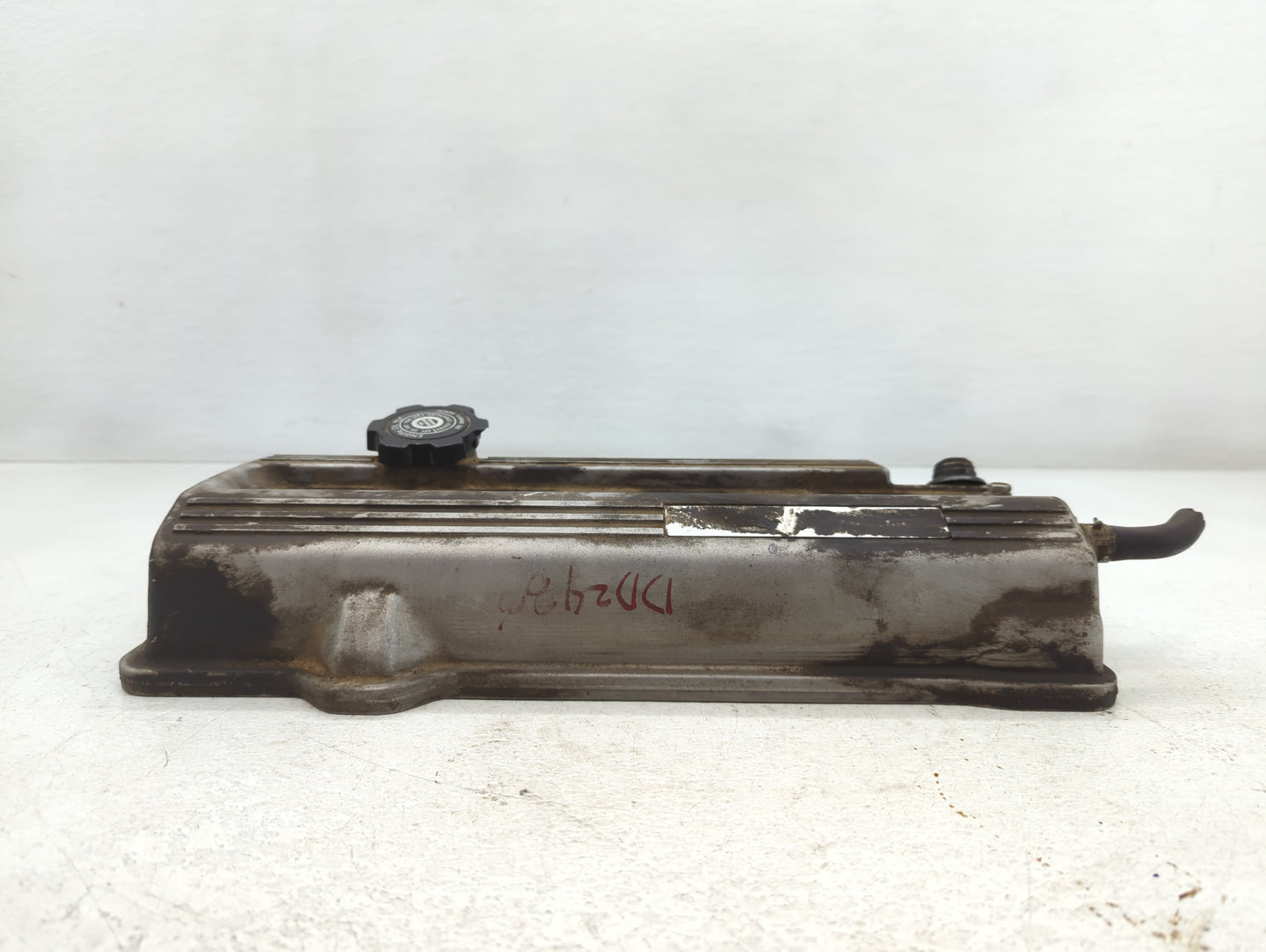 1995 Toyota Camry Driver Left Cylinder Head Valve Cover Fits OEM Used Auto Parts - Oemusedautoparts1.com