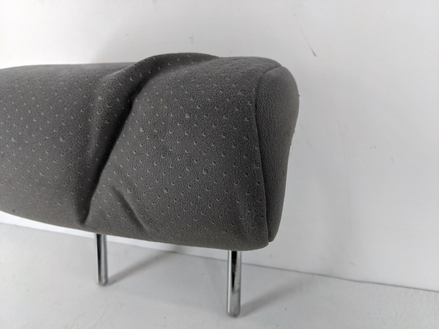 1995 Toyota Corolla Headrest Head Rest Rear Center Seat Fits OEM Used Auto Parts - Oemusedautoparts1.com