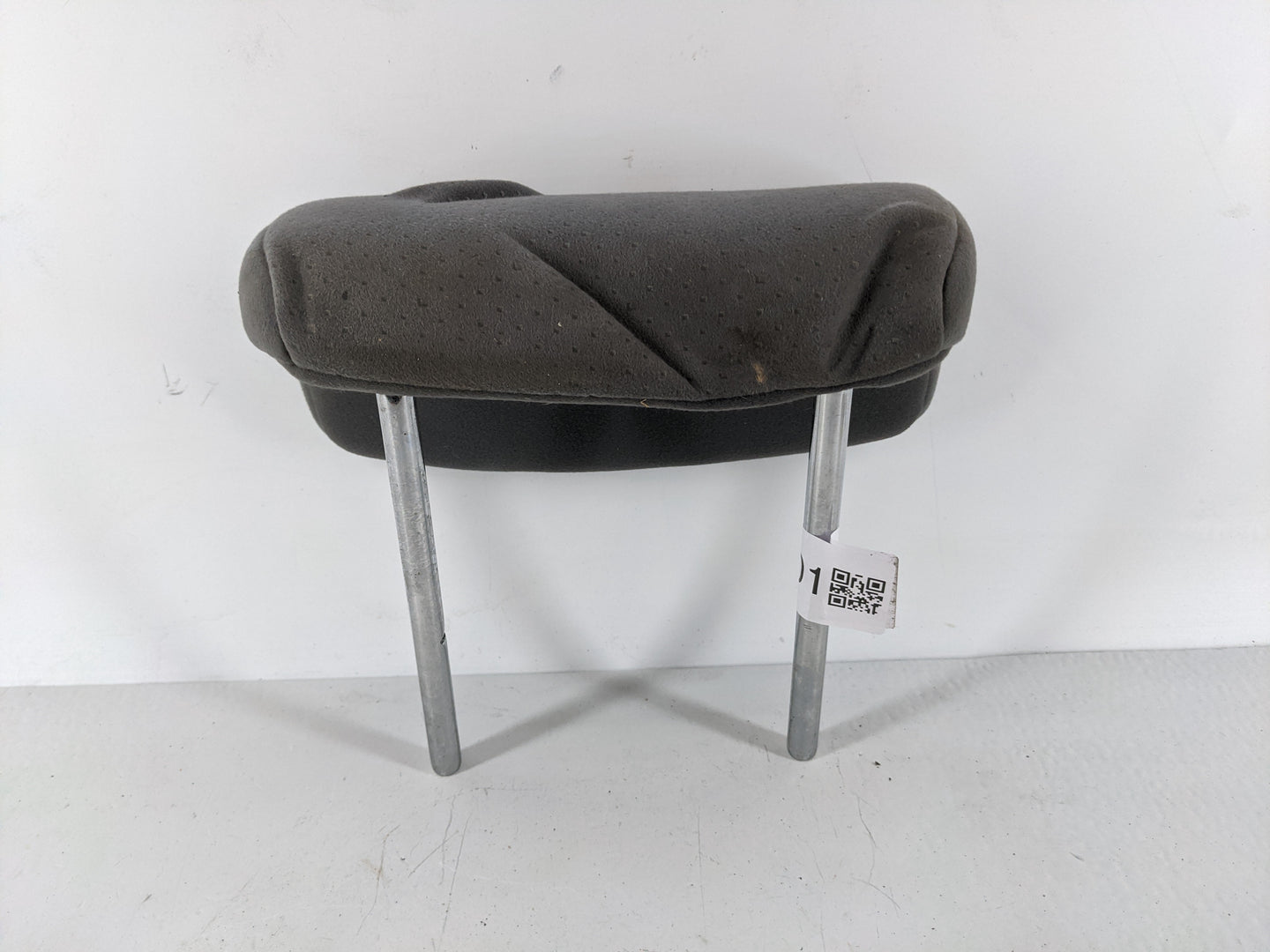 1995 Toyota Corolla Headrest Head Rest Rear Center Seat Fits OEM Used Auto Parts - Oemusedautoparts1.com