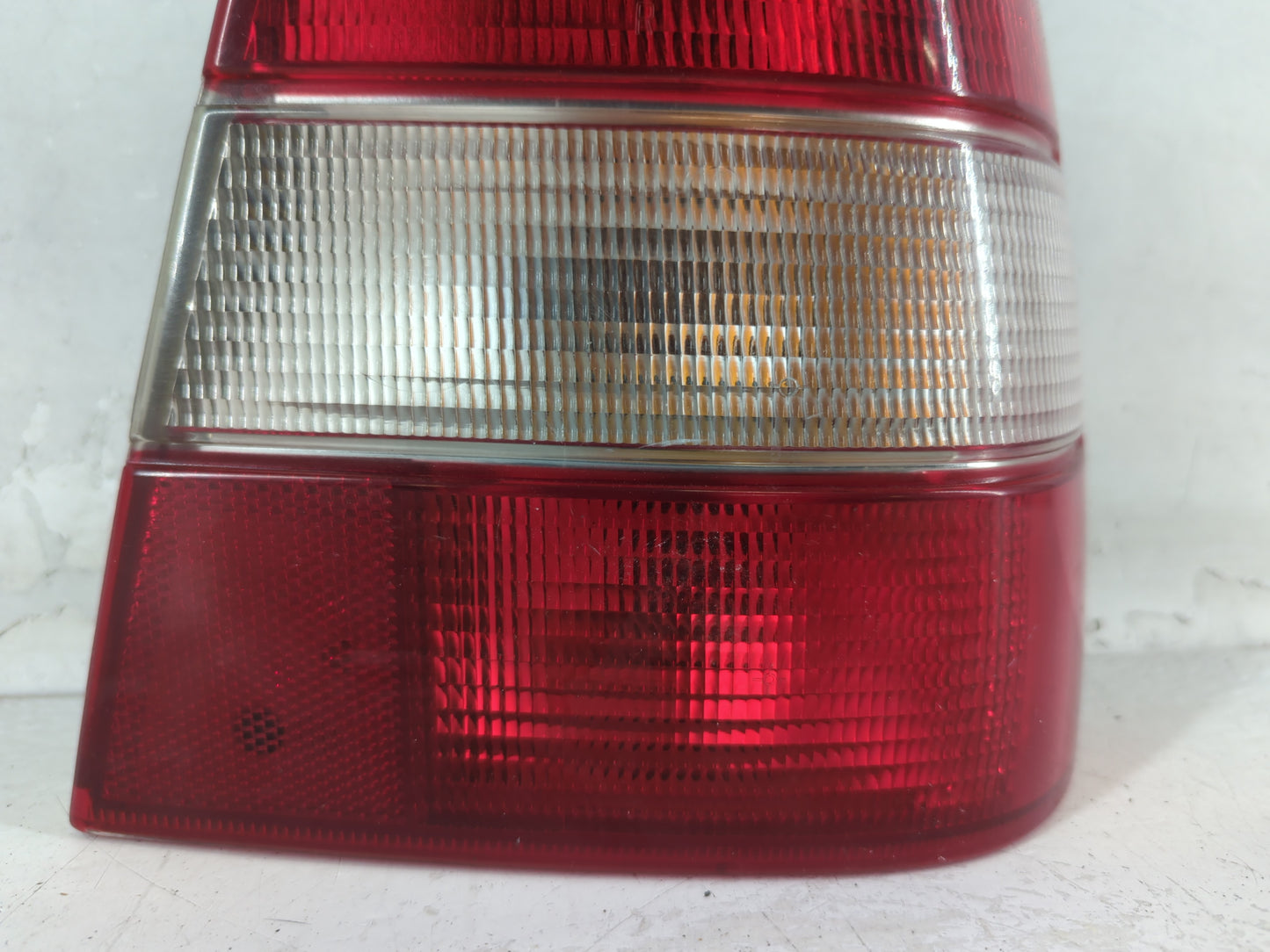 1997-1998 Volvo S90 Tail Light Assembly Passenger Right OEM P/N:9126888 Fits Fits 1995 1996 1997 1998 OEM Used Auto Parts - 