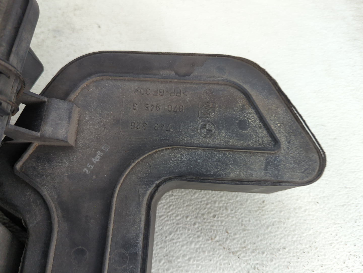 Bmw 318 Air Cleaner Intake-duct Hose Tube - Oemusedautoparts1.com