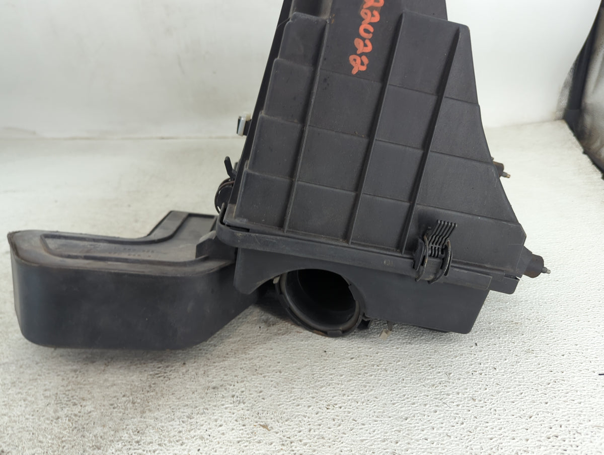 Bmw 318 Air Cleaner Intake-duct Hose Tube - Oemusedautoparts1.com