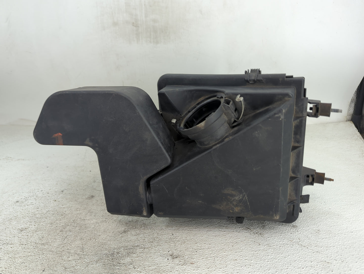 Bmw 318 Air Cleaner Intake-duct Hose Tube - Oemusedautoparts1.com