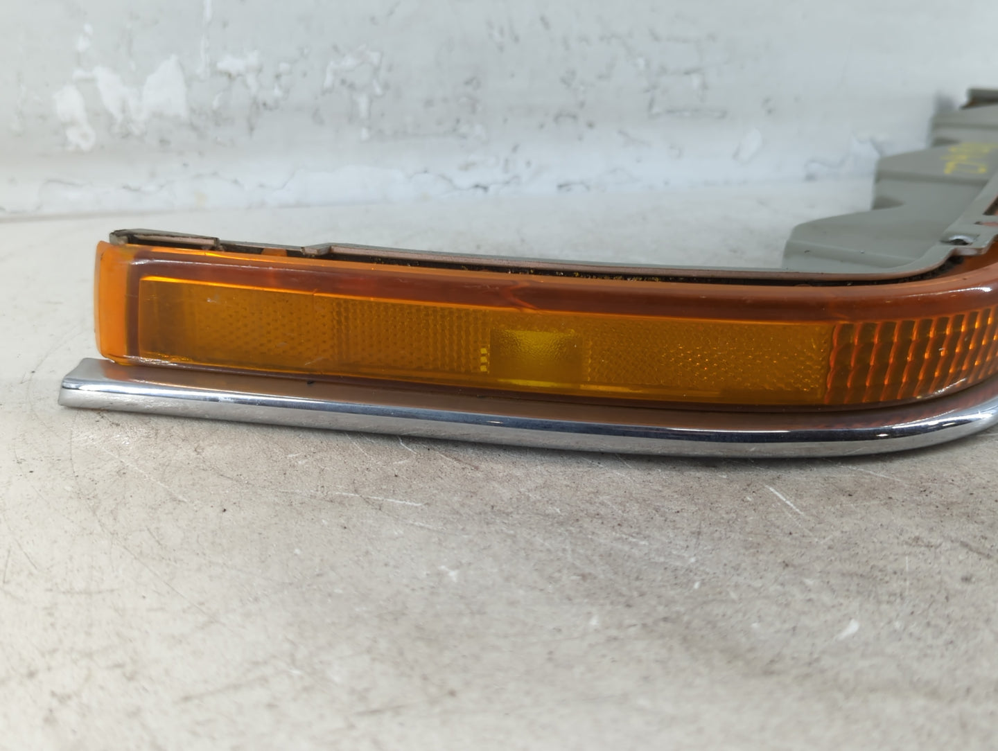 1996 Buick Roadmaster Driver Left Oem Head Light Headlight Lamp - Oemusedautoparts1.com