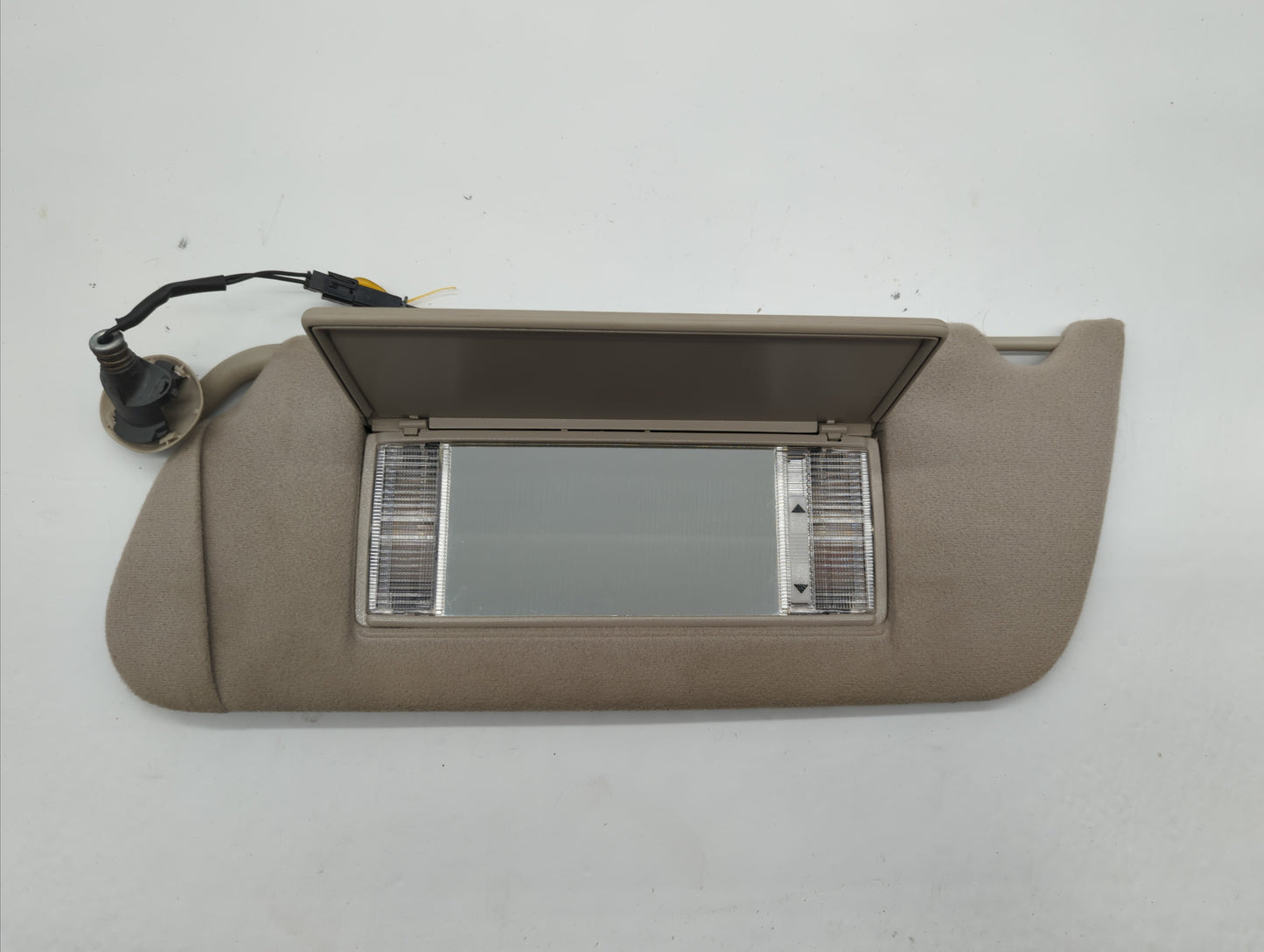 1996 Cadillac Deville Sun Visor Shade Replacement Driver Left Mirror Fits OEM Used Auto Parts - Oemusedautoparts1.com