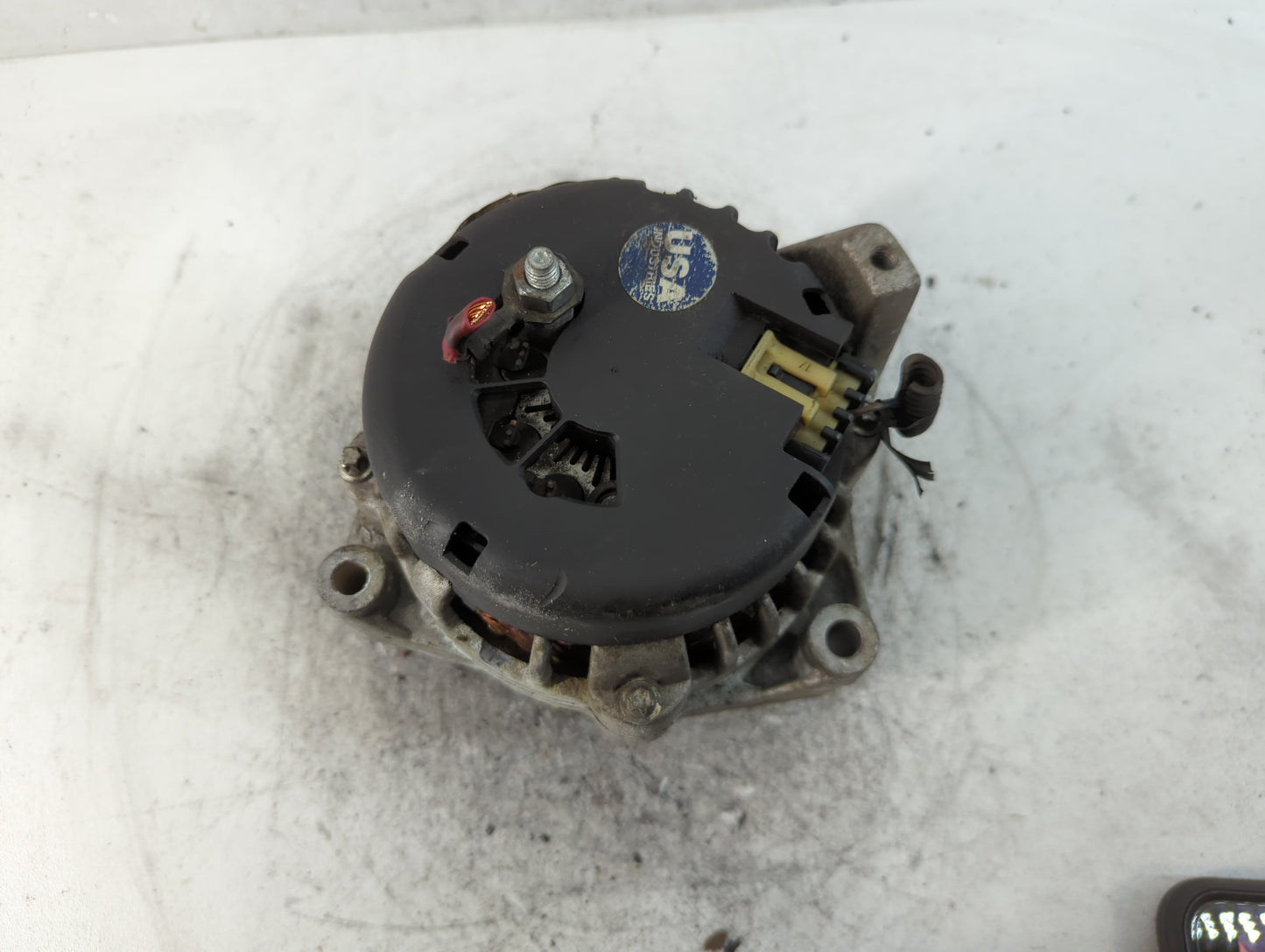 1996-2000 Chevrolet Astro Alternator Replacement Generator Charging Assembly Engine OEM P/N:02-237182 Fits OEM Used Auto Par