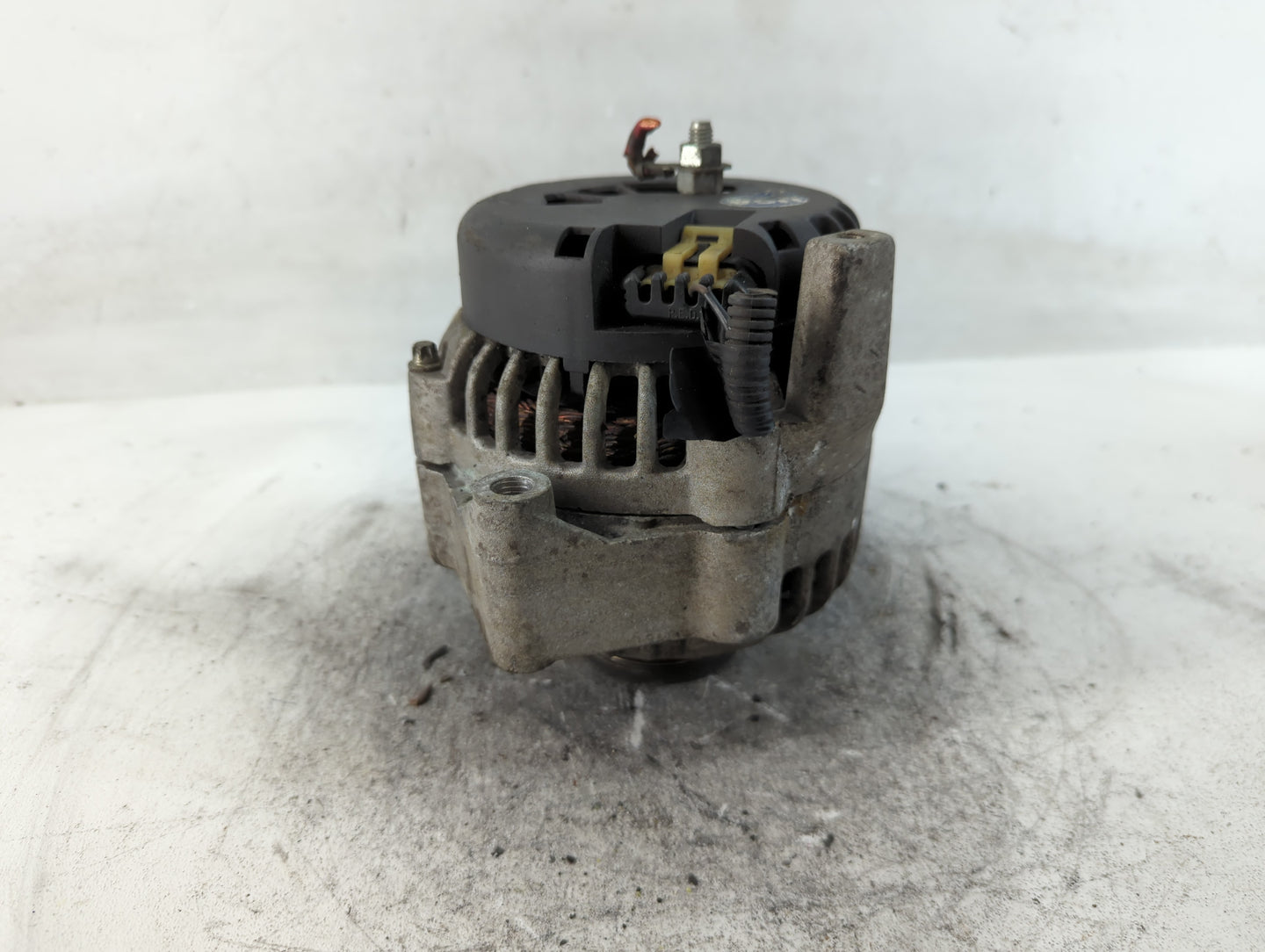 1996-2000 Chevrolet Astro Alternator Replacement Generator Charging Assembly Engine OEM P/N:02-237182 Fits OEM Used Auto Par