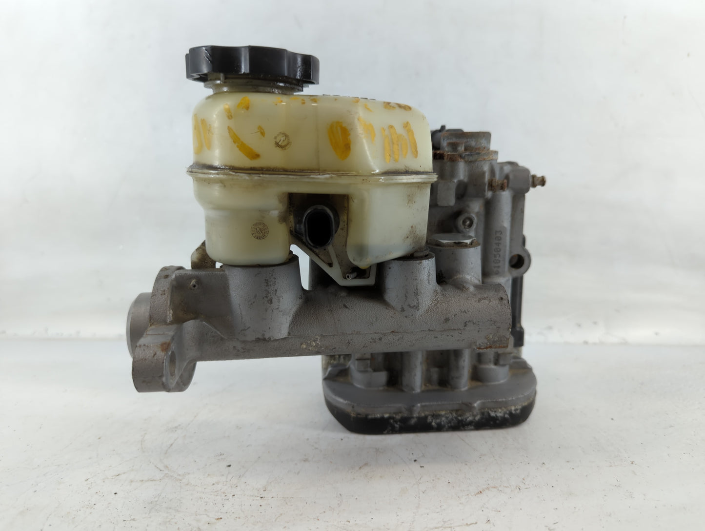 1992-1996 Chevrolet Beretta Brake Master Cylinder - Oemusedautoparts1.com