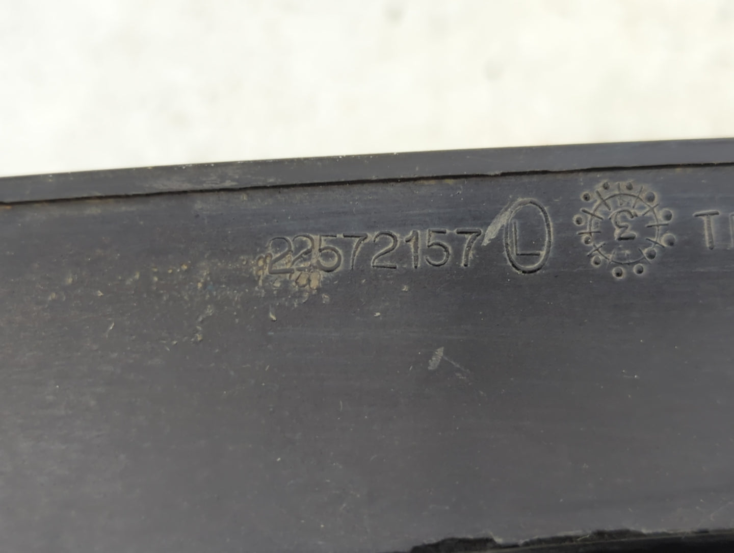 1994-1996 Chevrolet Beretta Front Grille Bumper Not Included - Oemusedautoparts1.com