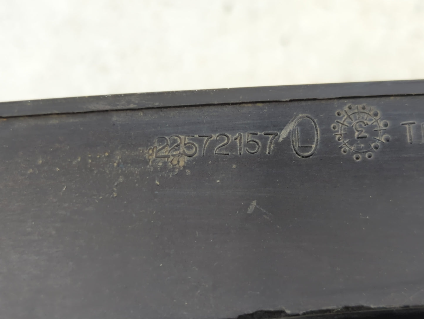 1994-1996 Chevrolet Beretta Front Grille Bumper Not Included - Oemusedautoparts1.com