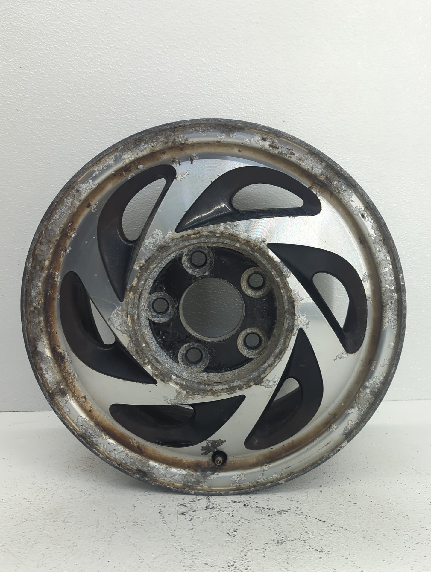 1995-2002 Chevrolet Blazer Oem Wheel Rim 1081798 - Oemusedautoparts1.com