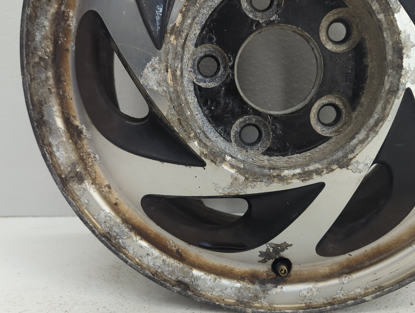 1995-2002 Chevrolet Blazer Oem Wheel Rim 1081798 - Oemusedautoparts1.com