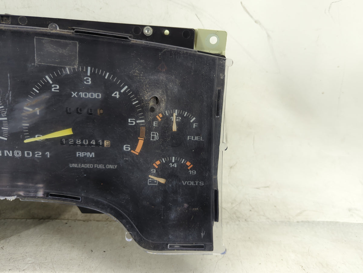 1995-1997 Chevrolet Blazer Instrument Cluster Speedometer Gauges P/N:16172820 16215416 Miles:128K Fits Fits 1995 1996 1997 O