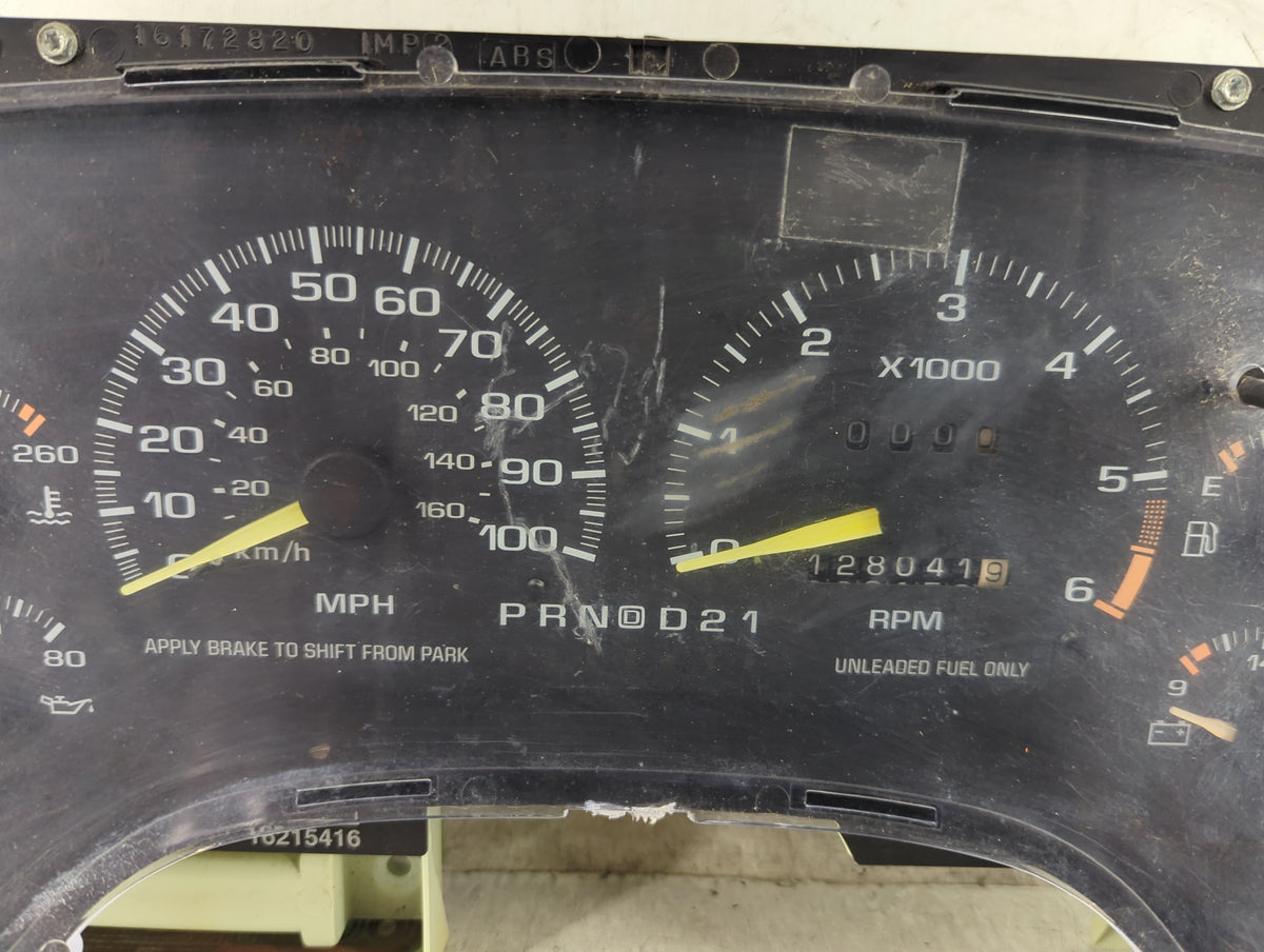 1995-1997 Chevrolet Blazer Instrument Cluster Speedometer Gauges P/N:16172820 16215416 Miles:128K Fits Fits 1995 1996 1997 O