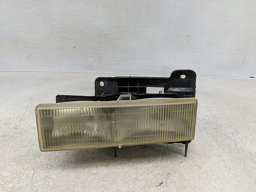 Chevrolet C1500 Driver Left Oem Head Light Headlight Lamp - Oemusedautoparts1.com