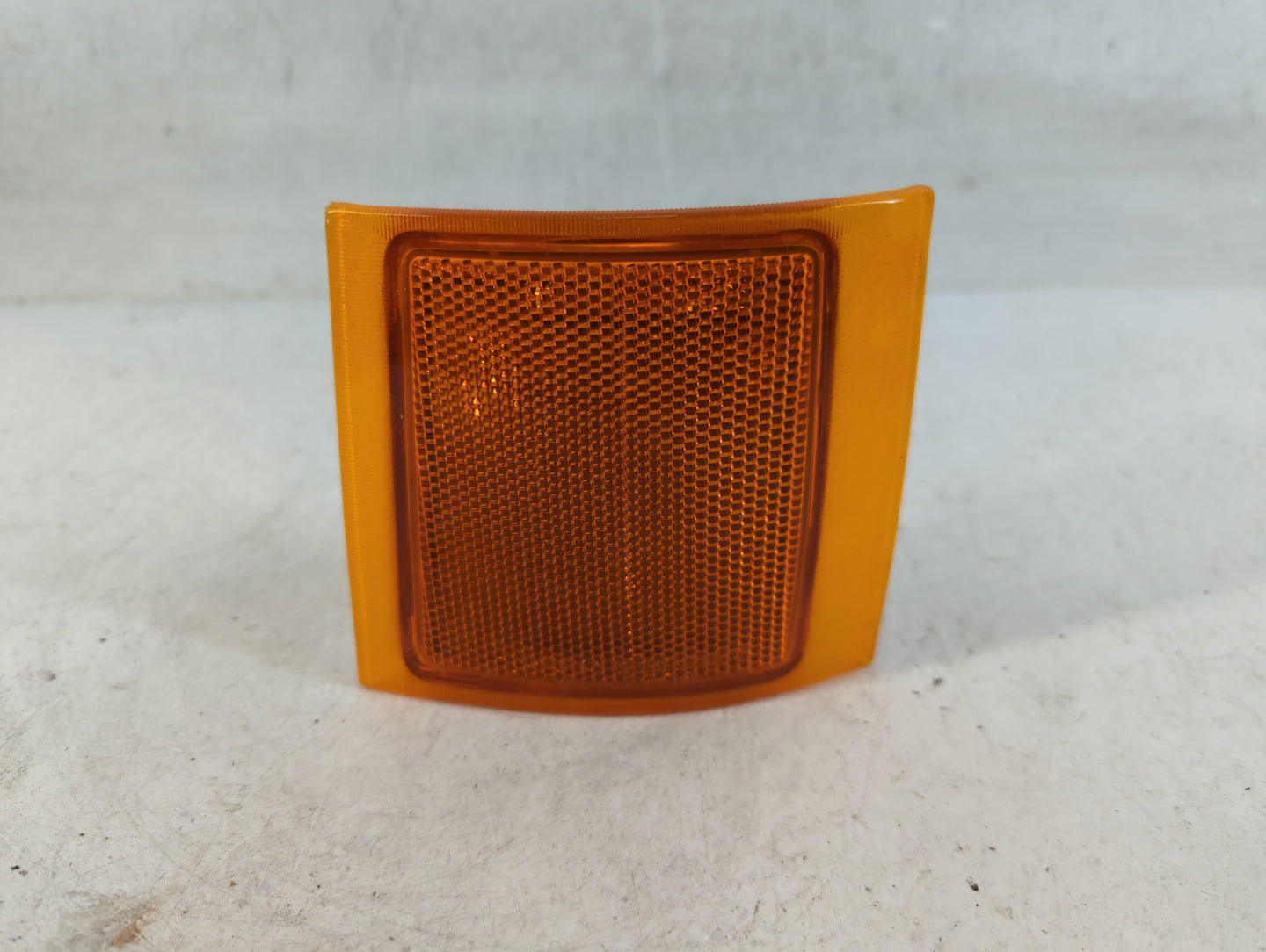 Chevrolet C1500 Passenger Right Oem Fog Light Lamp - Oemusedautoparts1.com