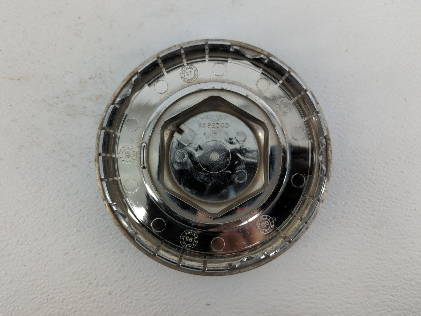 1996 Chevrolet Camaro Rim Wheel Center Cap 448988 - Oemusedautoparts1.com