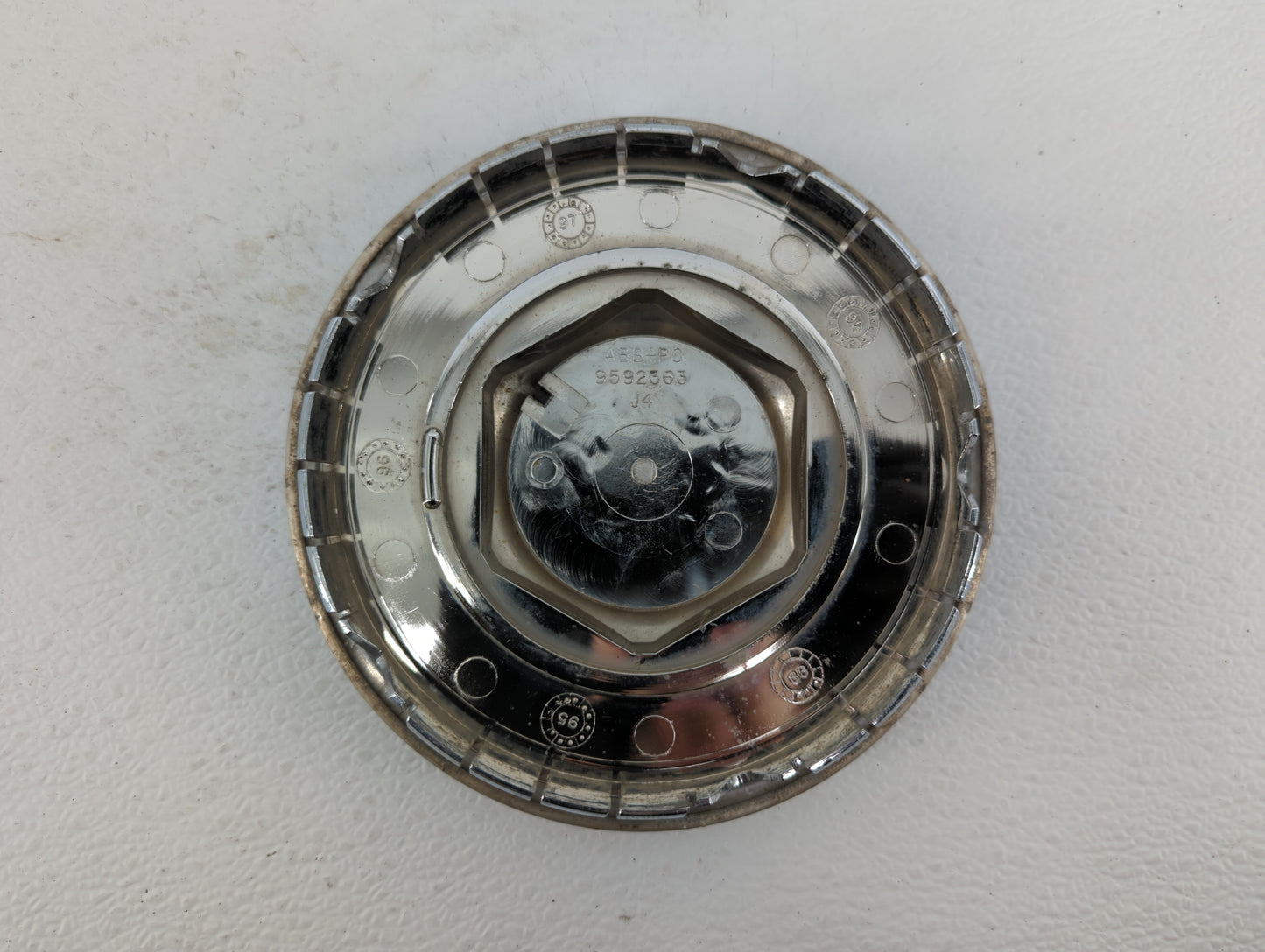 1996 Chevrolet Camaro Rim Wheel Center Cap 448988 - Oemusedautoparts1.com