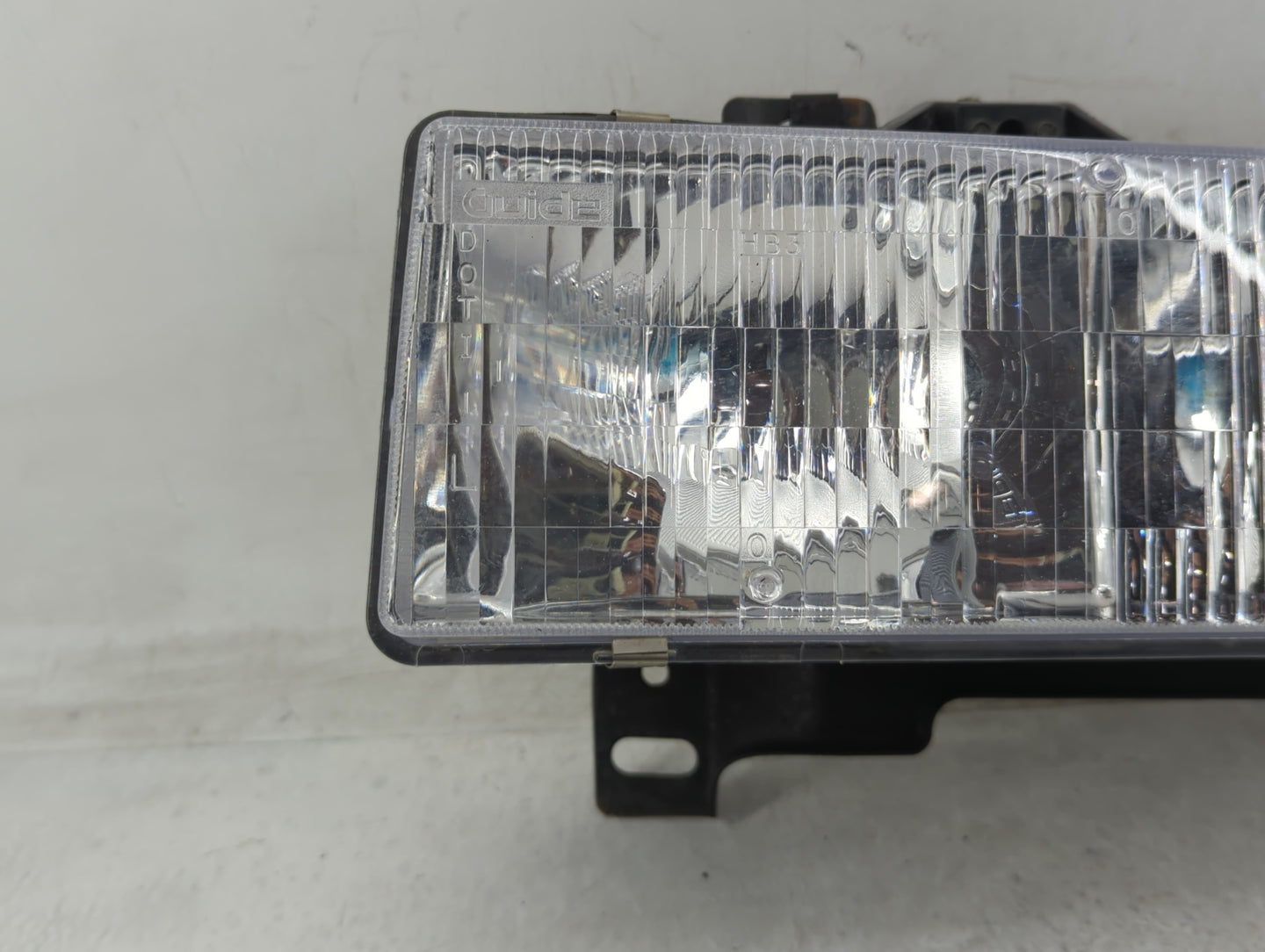 1996 Chevrolet Express 3500 Driver Left Oem Head Light Headlight Lamp - Oemusedautoparts1.com