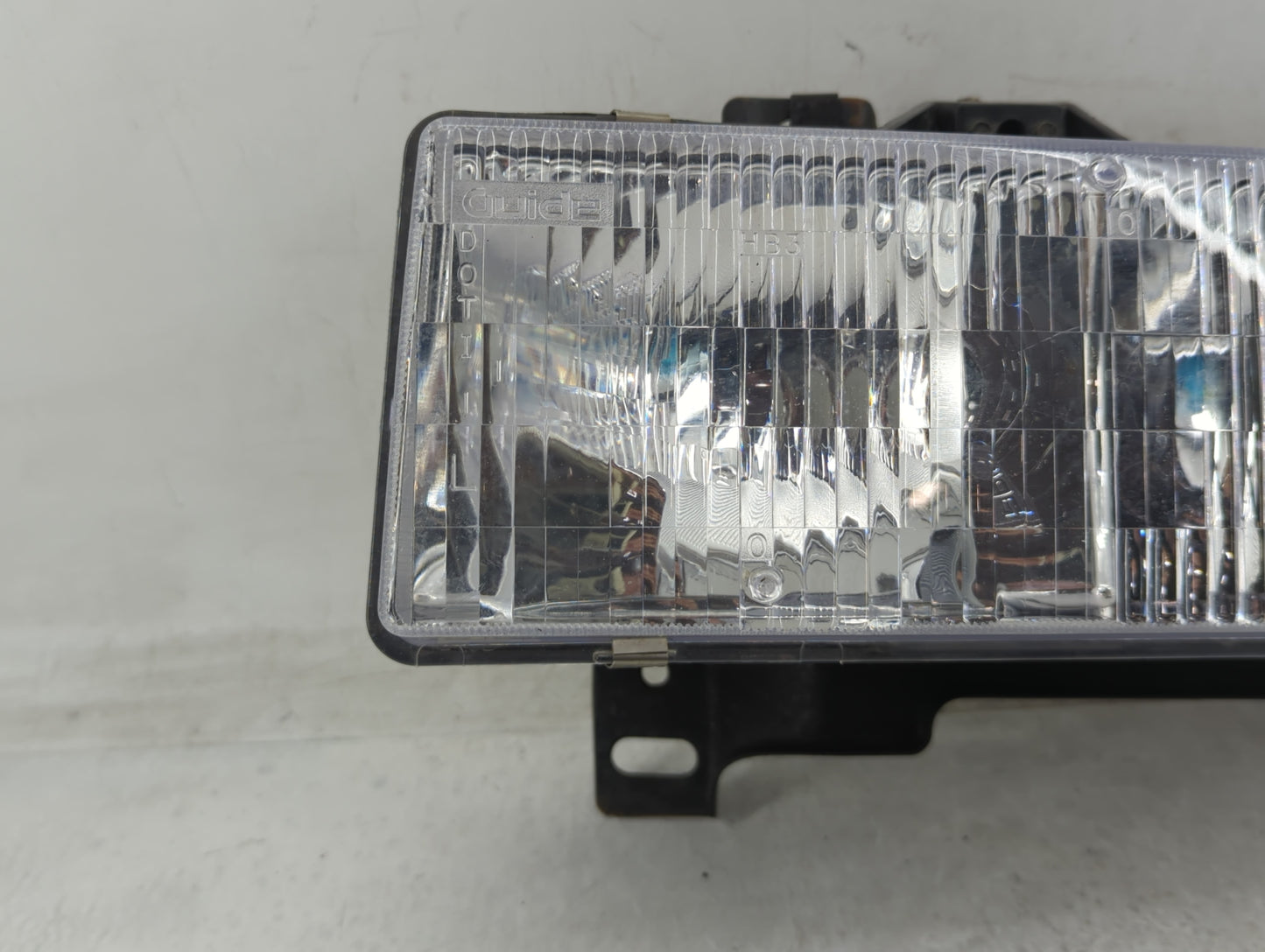 1996 Chevrolet Express 3500 Driver Left Oem Head Light Headlight Lamp - Oemusedautoparts1.com